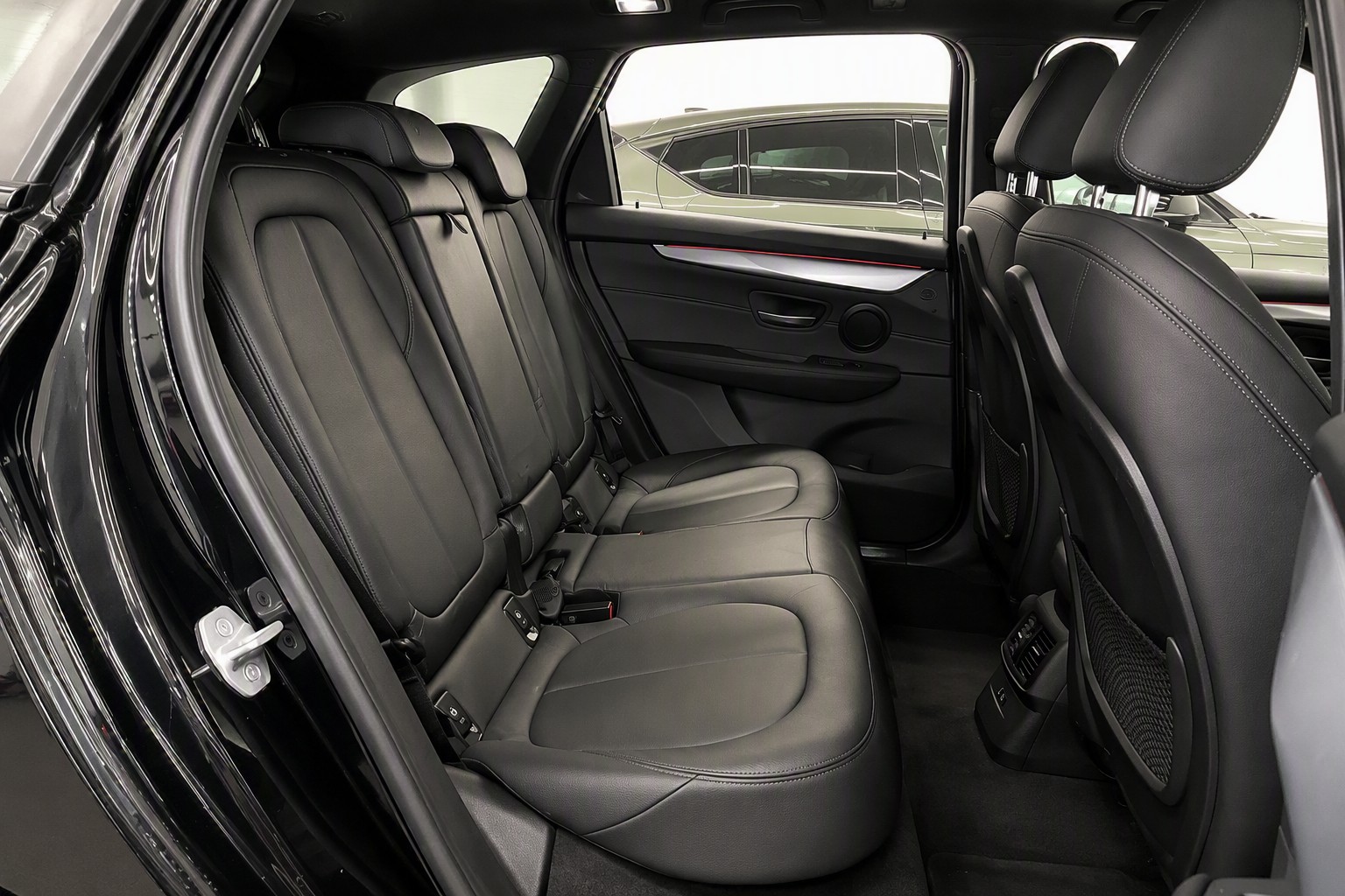 BMW 225xe iPerformance Active Tourer M Sport Steptronic-image-5