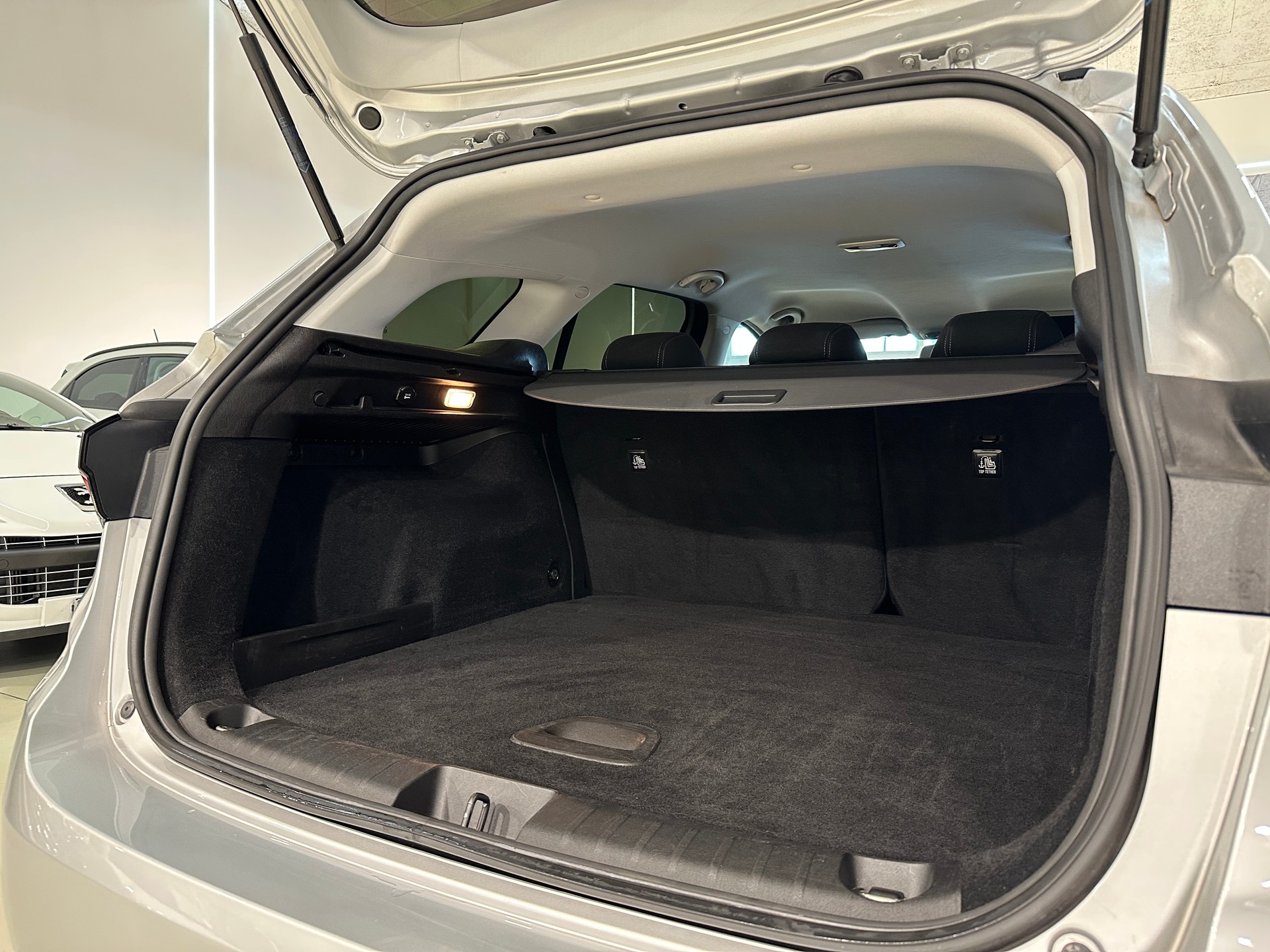 FIAT Tipo 1.6MJ Station Wagon Lounge DCT-image-7