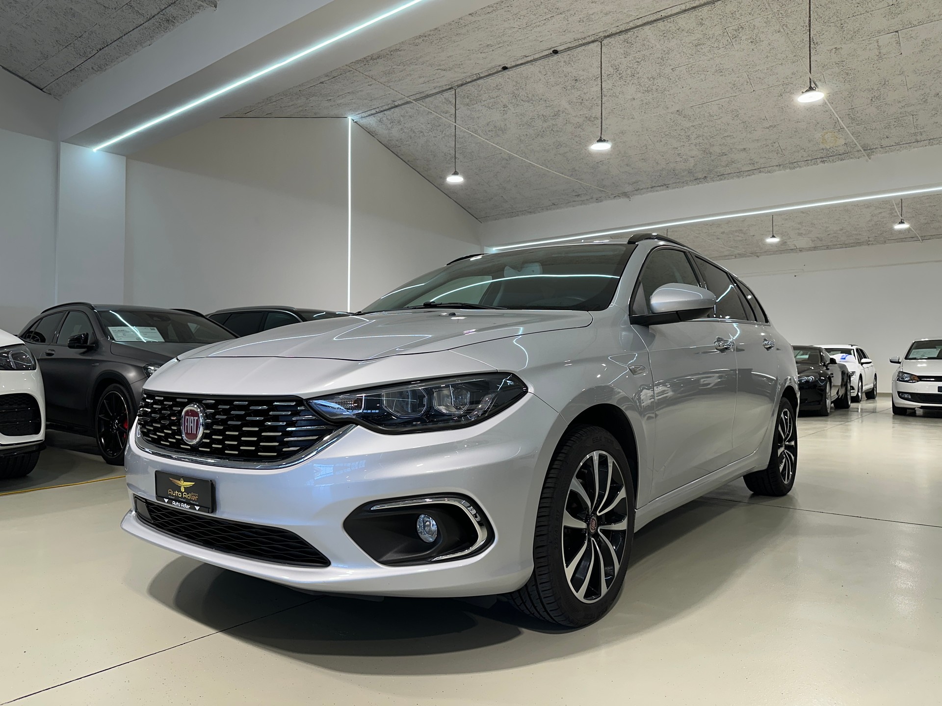 FIAT Tipo 1.6MJ Station Wagon Lounge DCT-image-3