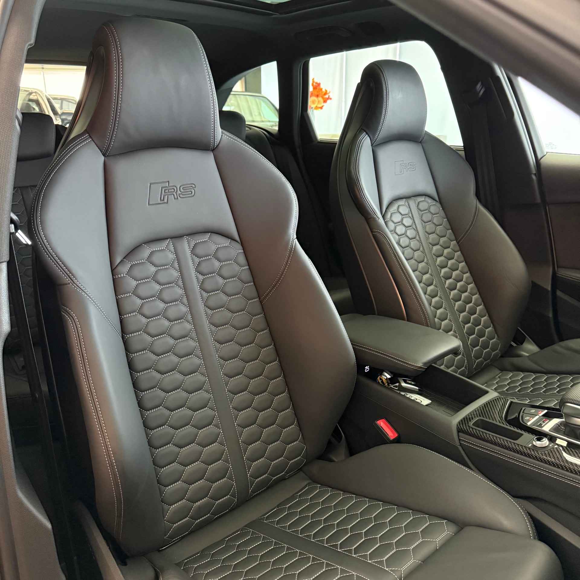 AUDI RS4 Avant 2.9 V6 TFSI quattro T-Tronic-showroom-element-2