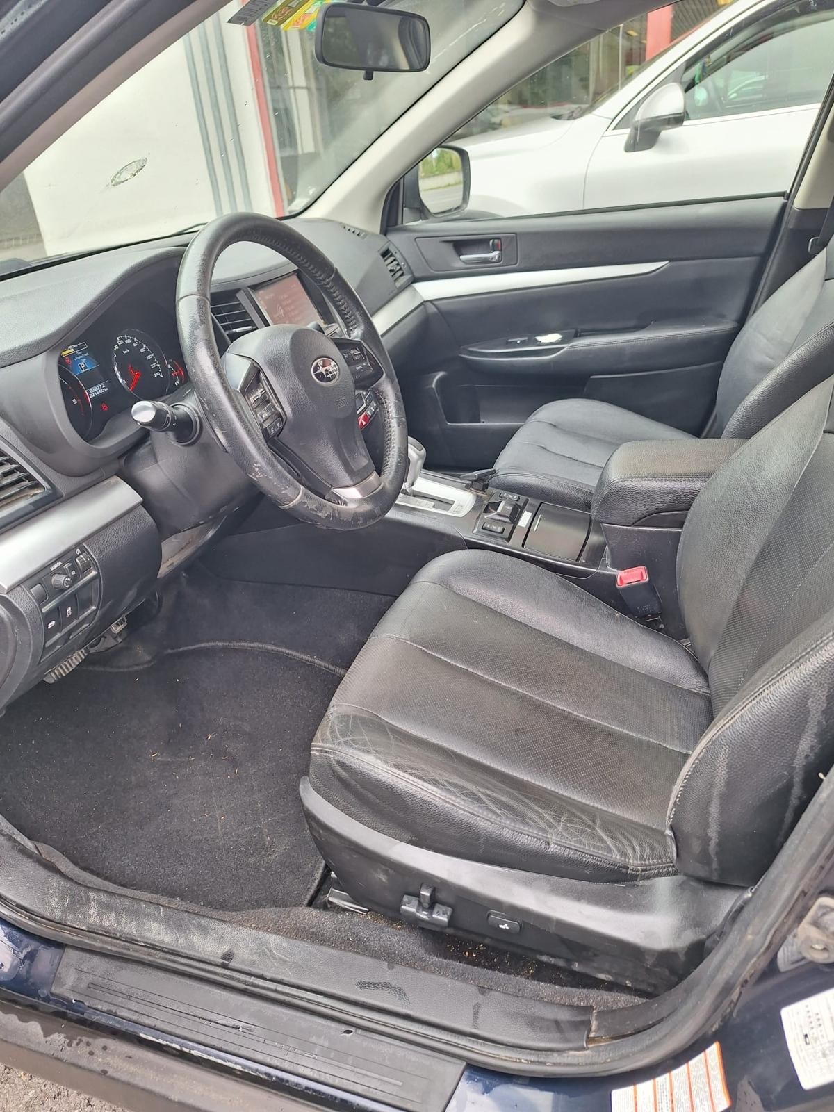 SUBARU Outback 2.0D Swiss Country AWD Lineartronic-image-10