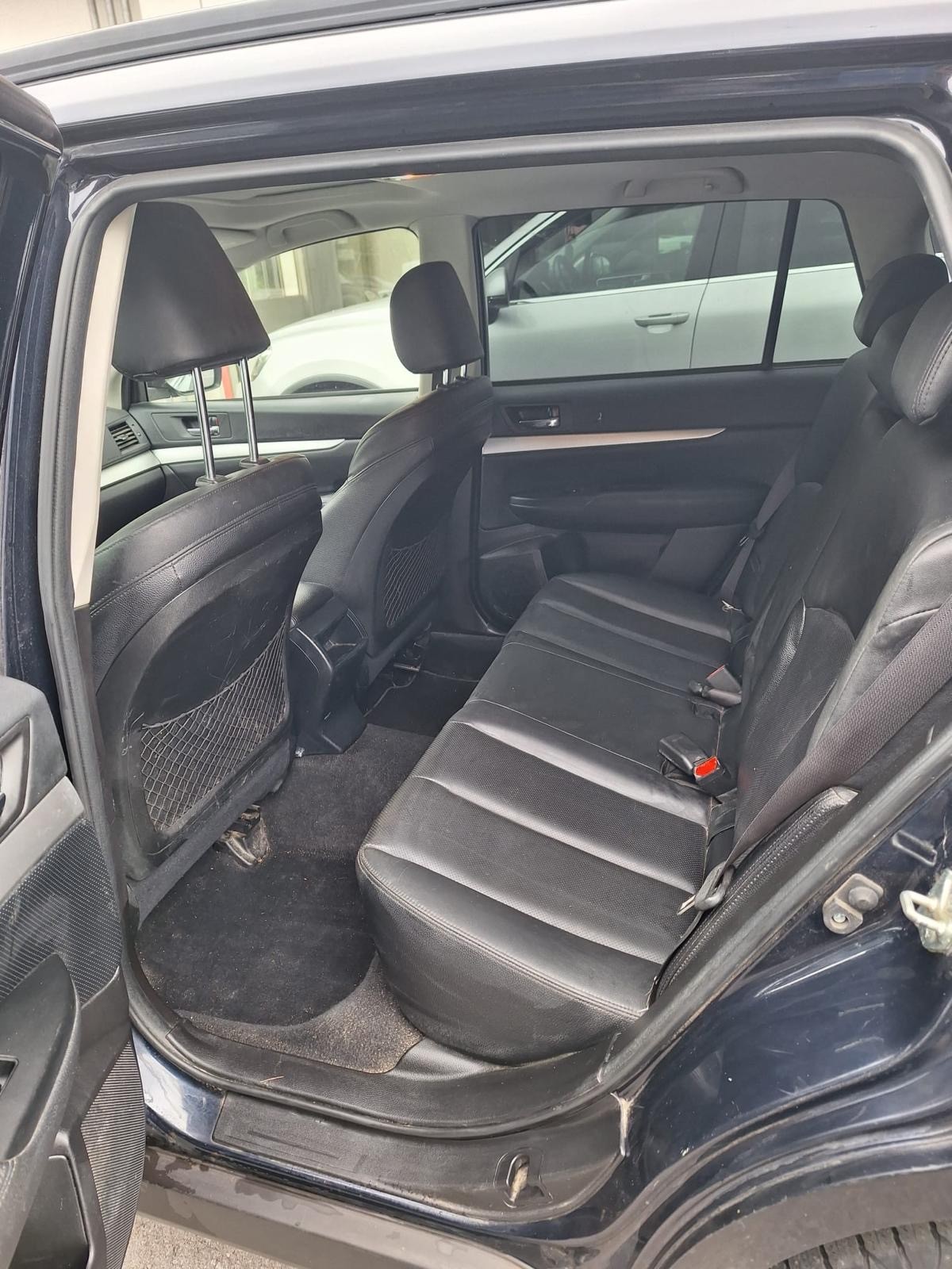 SUBARU Outback 2.0D Swiss Country AWD Lineartronic-image-8