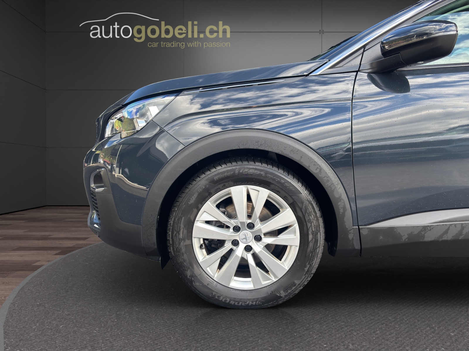 PEUGEOT 3008 1.2 PureTech Business Line EAT-image-14