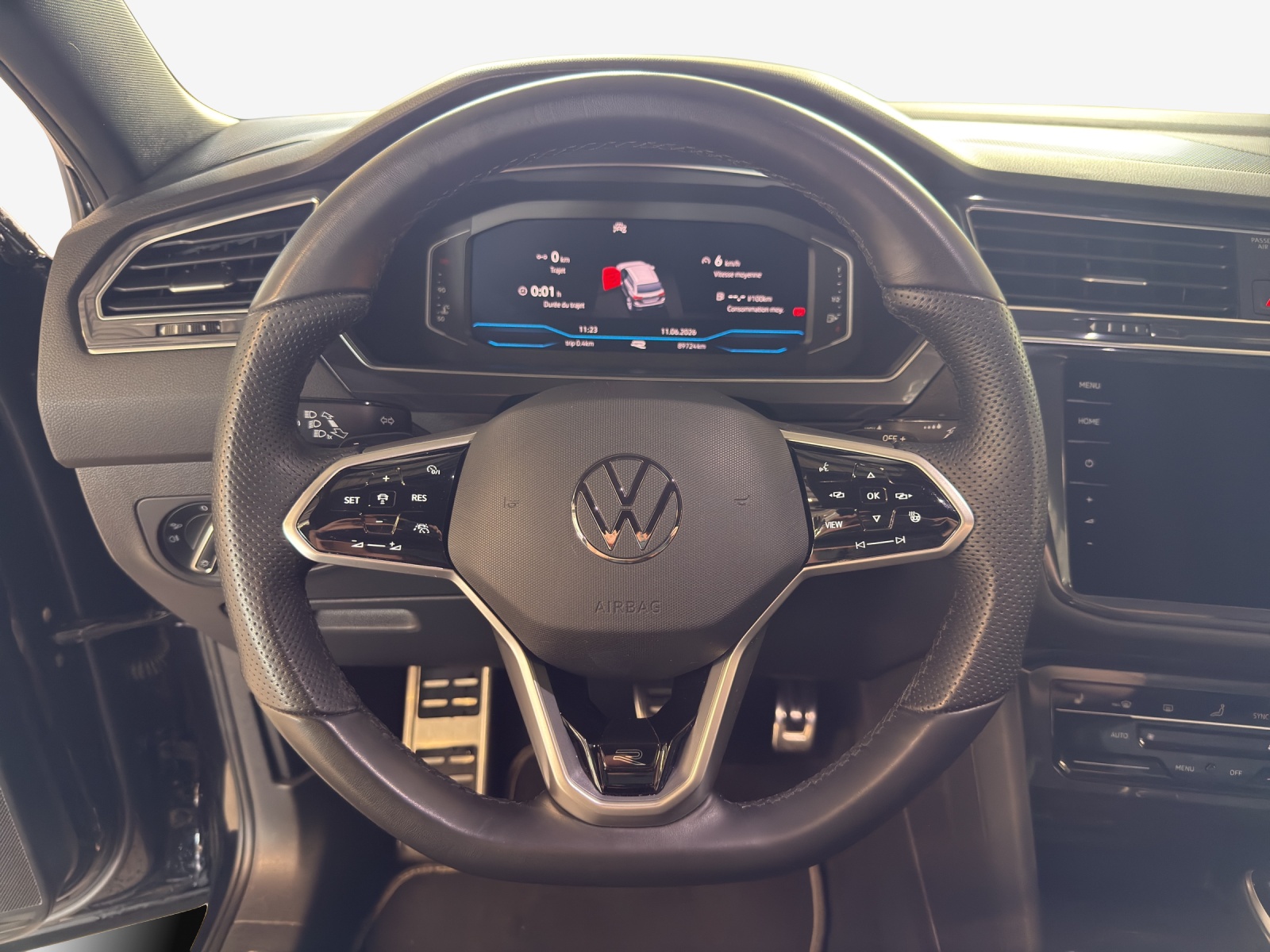 VW Tiguan Allspace 2.0 TDI SCR R-Line 4Motion DSG-image-9