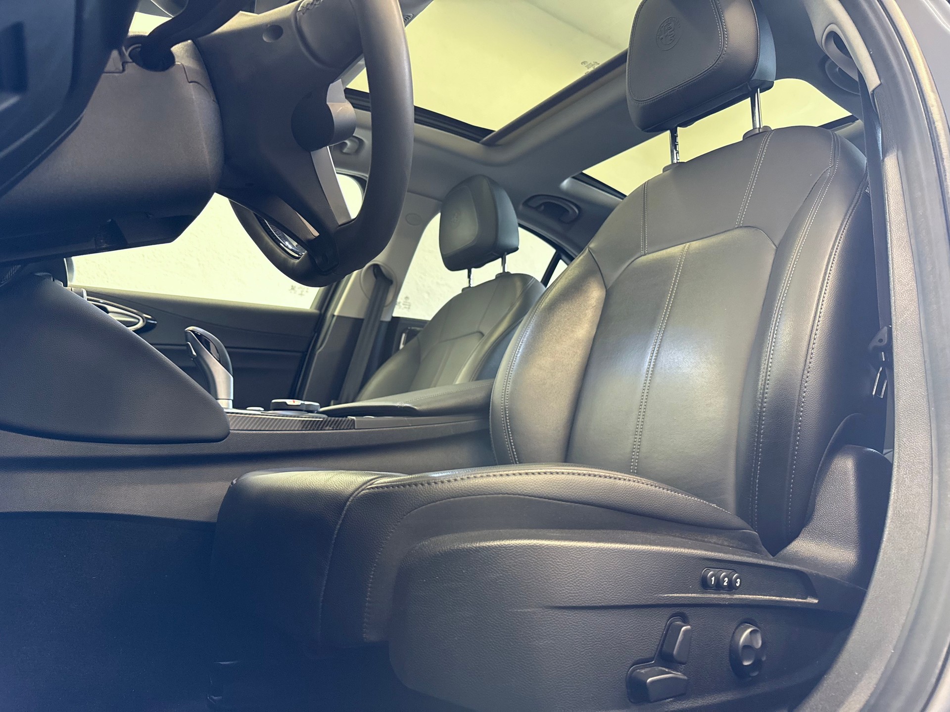 ALFA ROMEO Giulia 2.0 Super Automatic-image-13