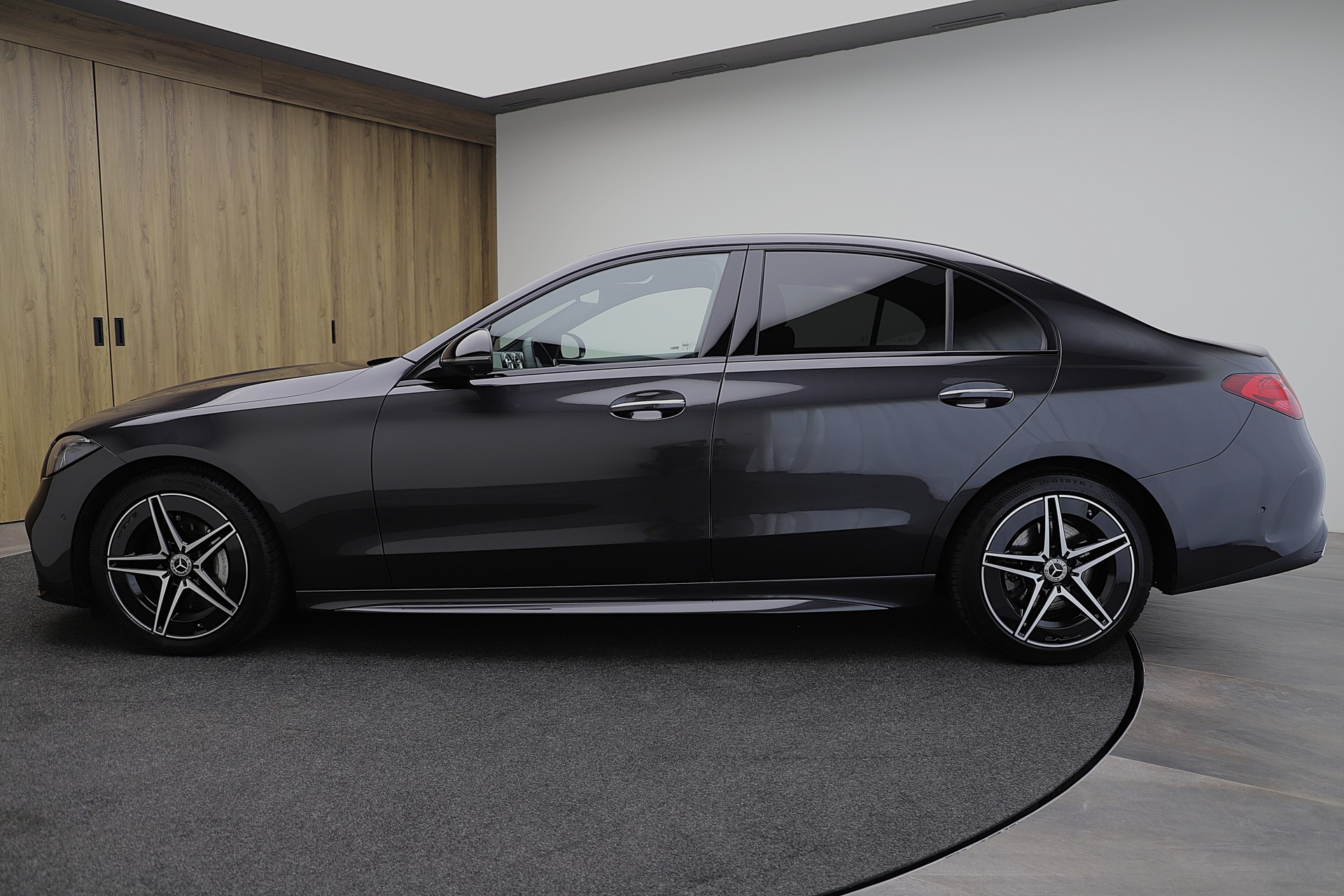 MERCEDES-BENZ C 300 AMG Line Premium und Night Paket-image-2