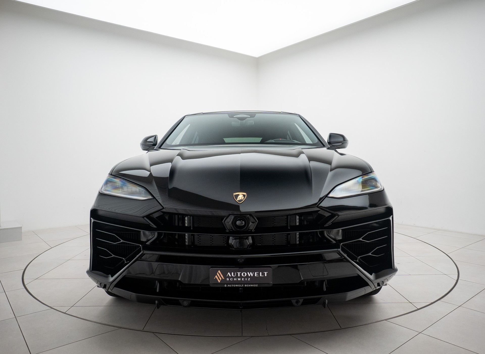 LAMBORGHINI Urus SE-image-3