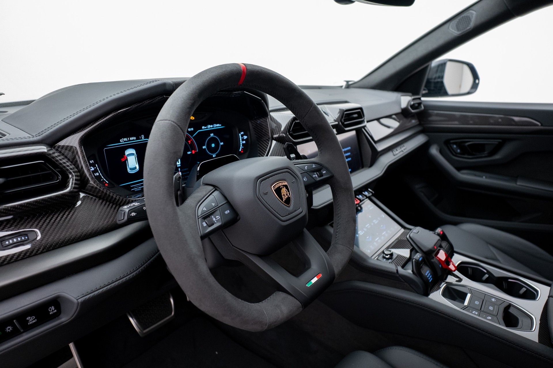 LAMBORGHINI Urus SE-image-7