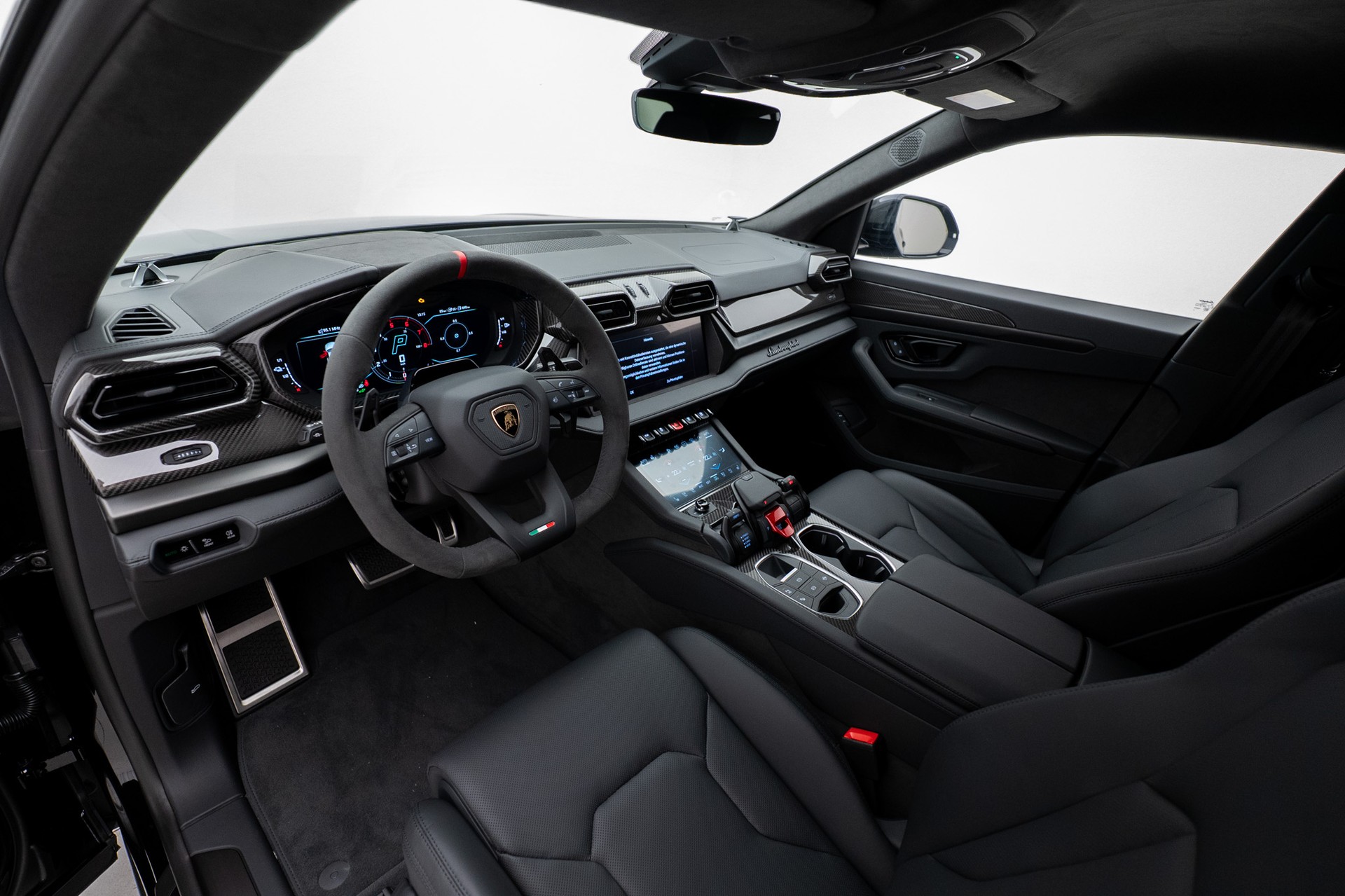 LAMBORGHINI Urus SE-image-4