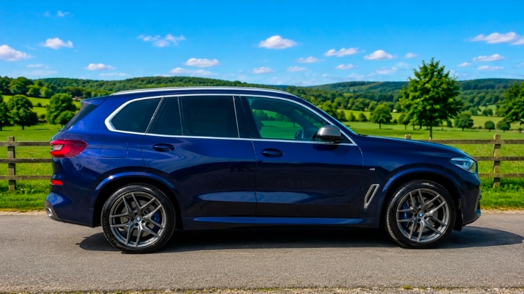 BMW M50i xDrive-image-2
