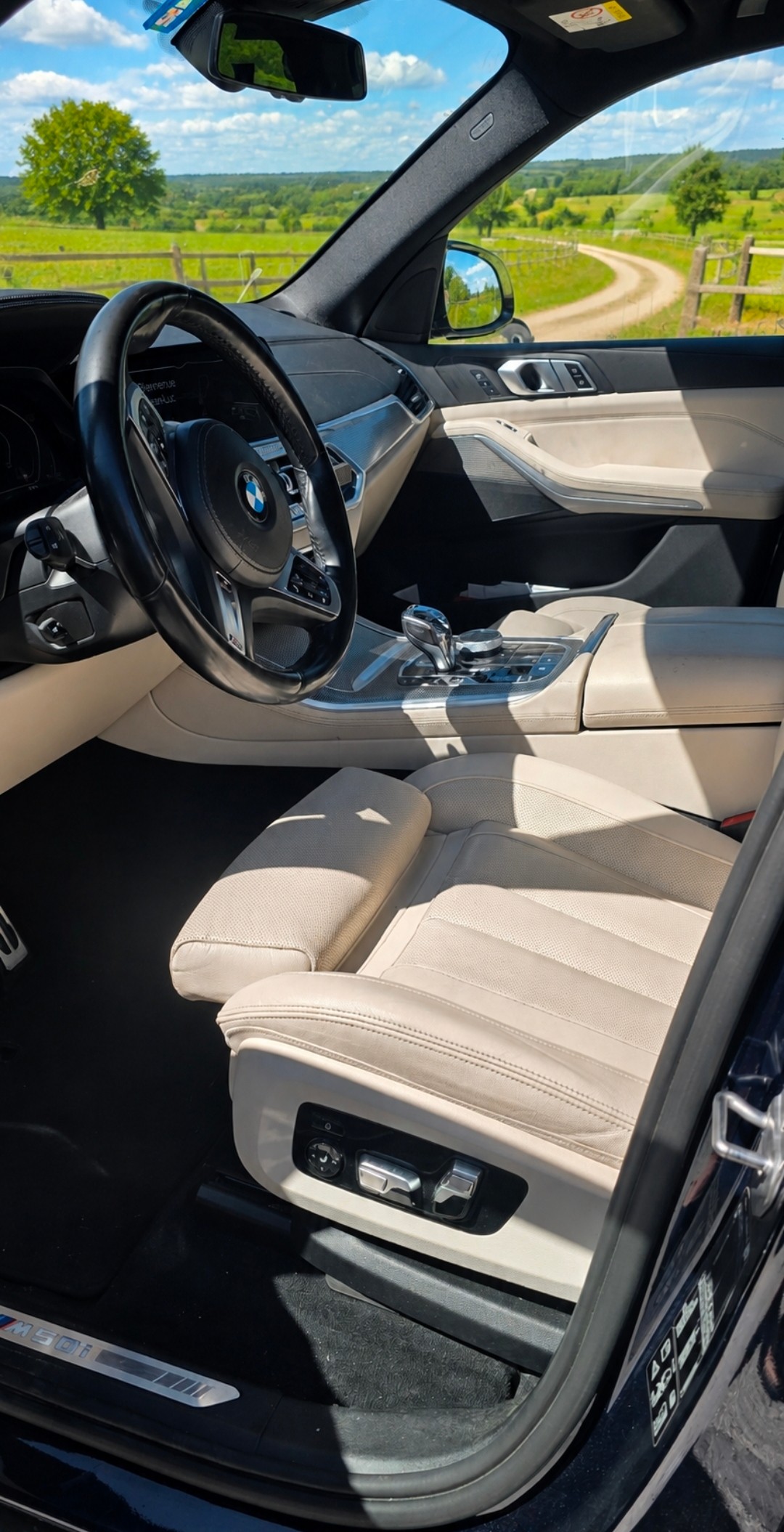 BMW M50i xDrive-image-5
