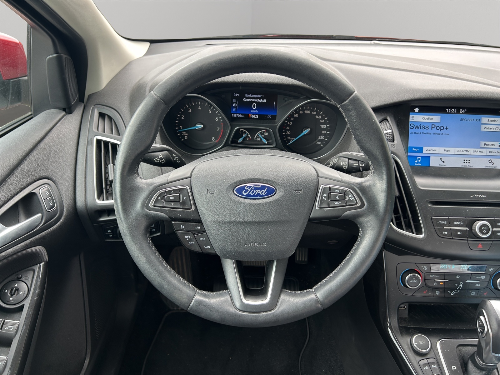 FORD Focus 1.5 SCTi Titanium X Automatic-image-15