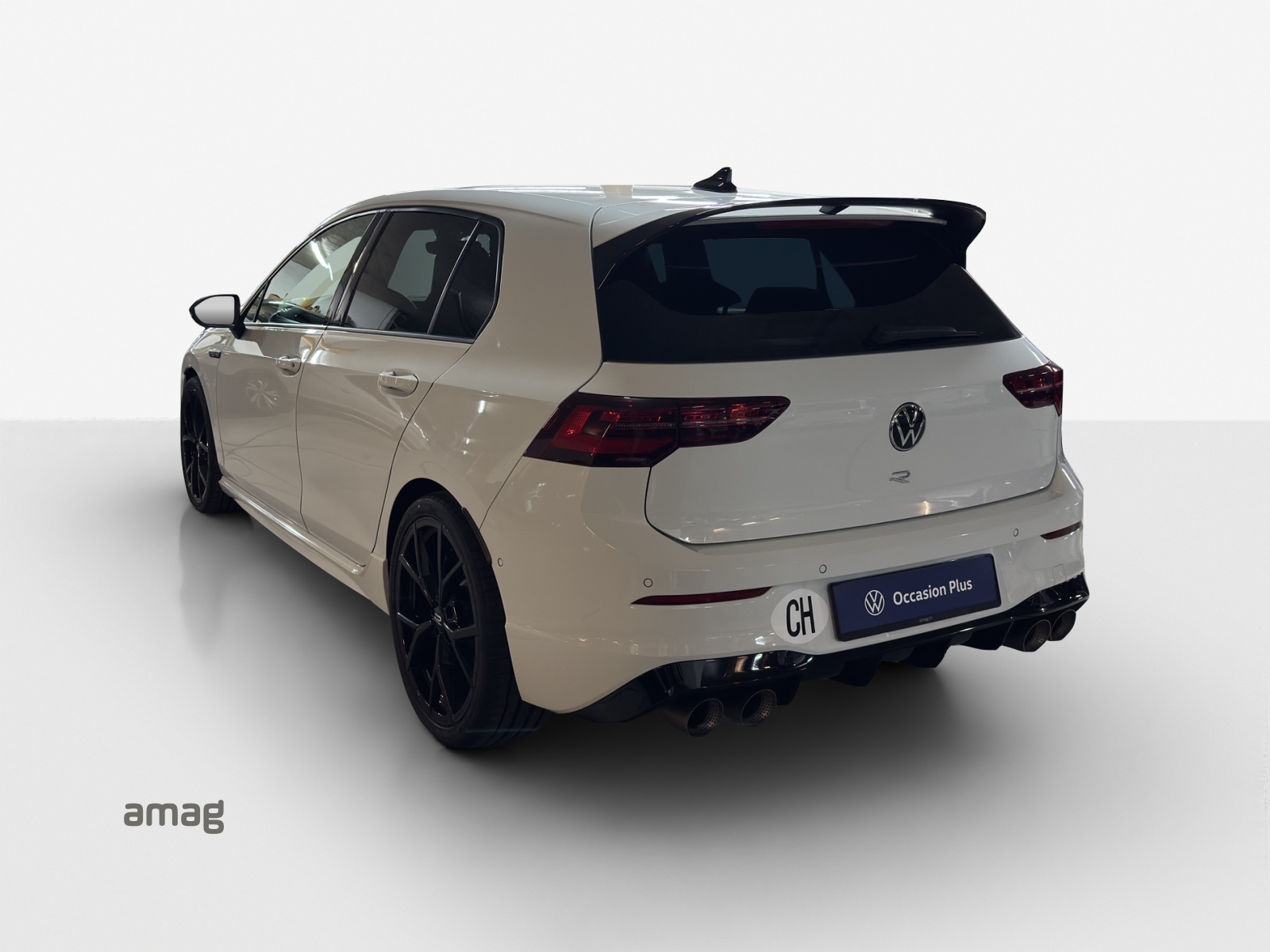 VW Golf 2.0 TSI R DSG 4Motion-image-2