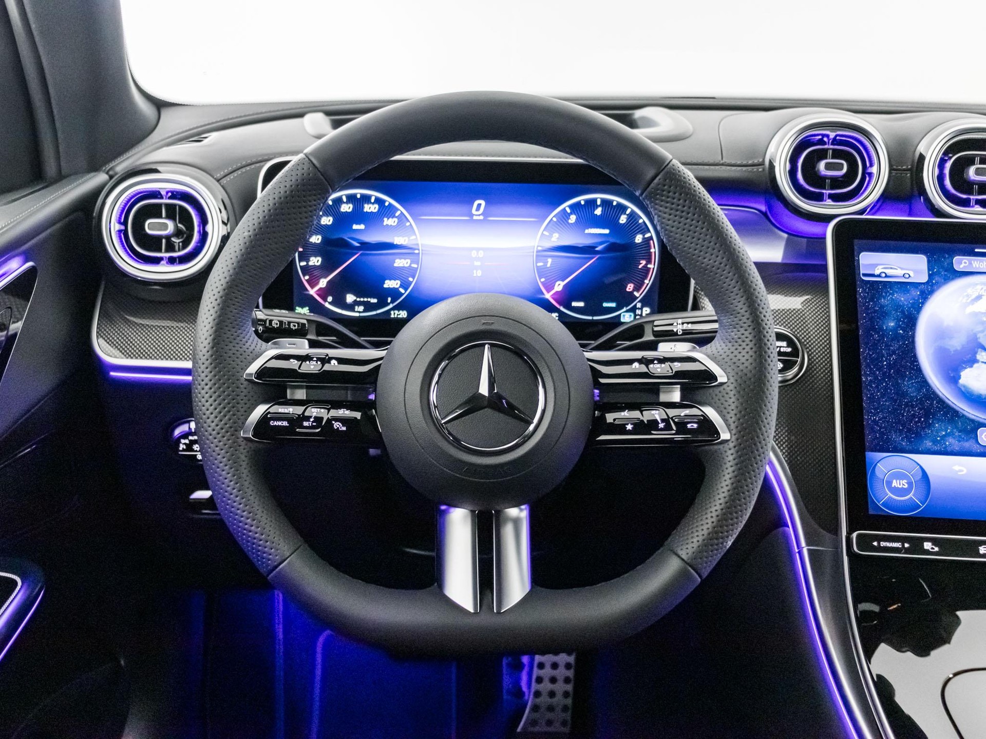 MERCEDES-BENZ GLC 200 4MATIC-image-9