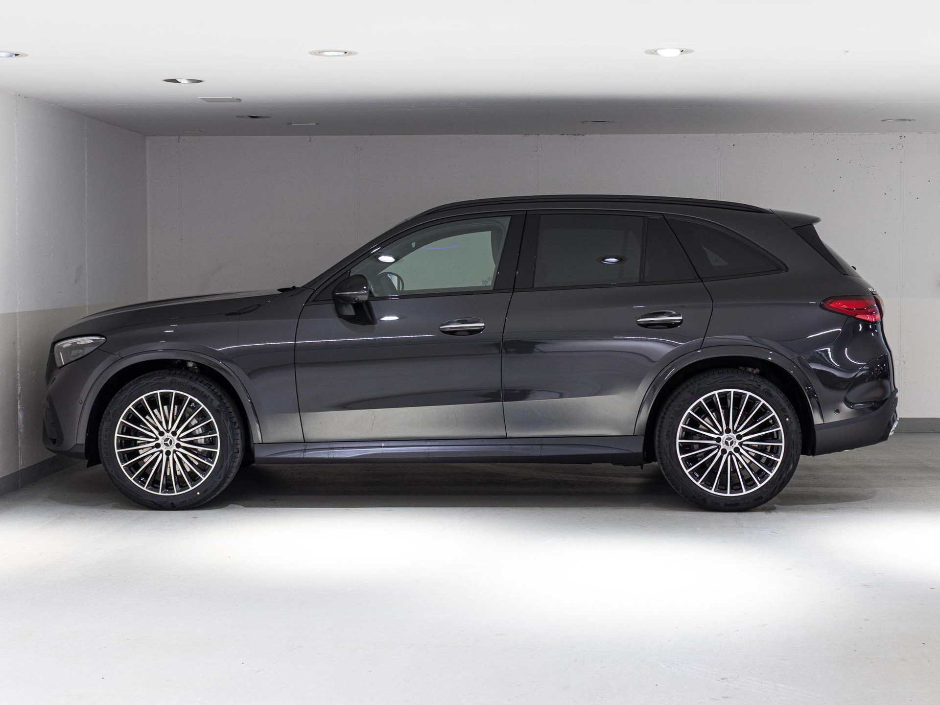 MERCEDES-BENZ GLC 200 4MATIC-image-4