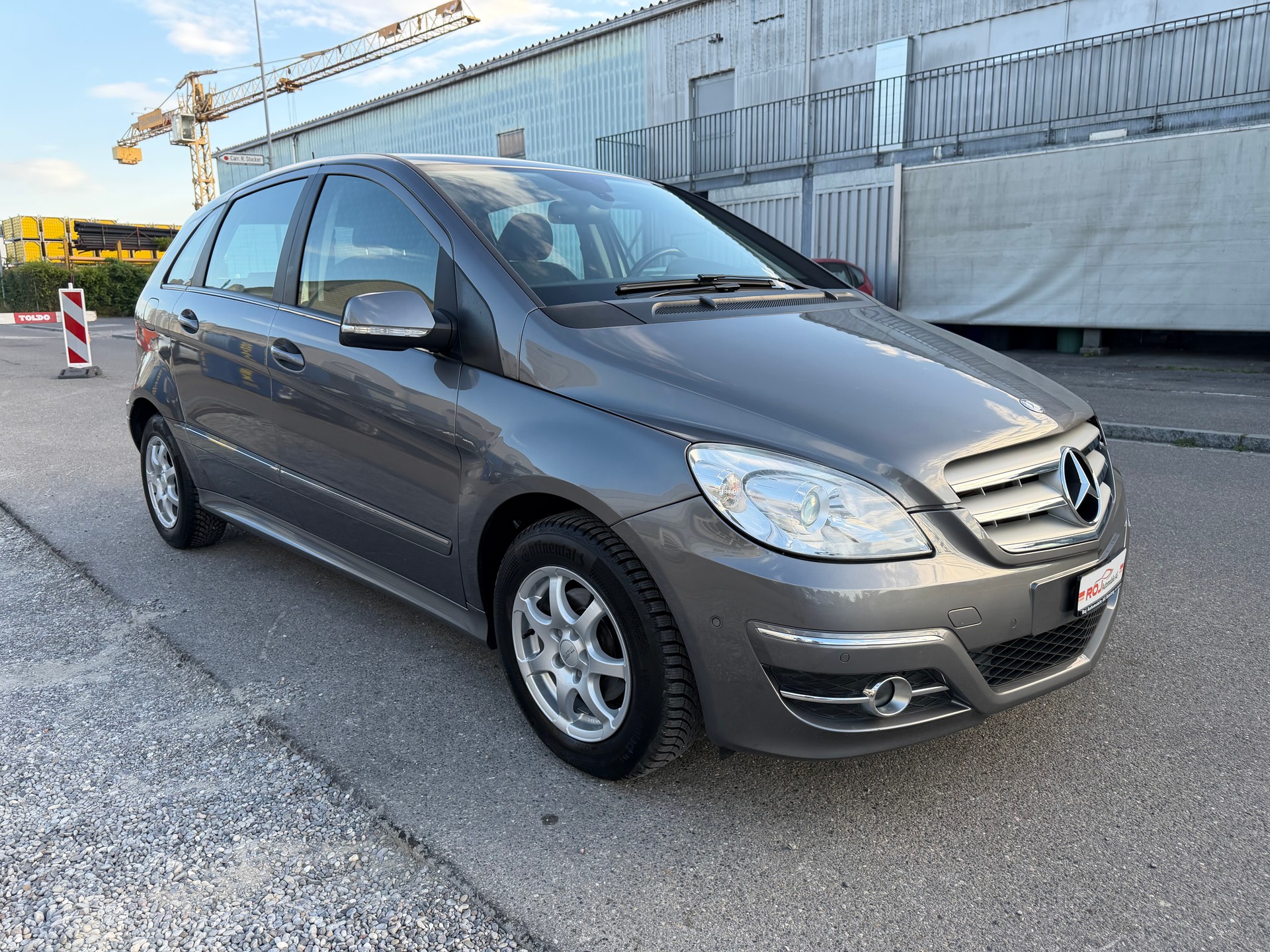 MERCEDES-BENZ B 180 Selection Autotronic-image-3