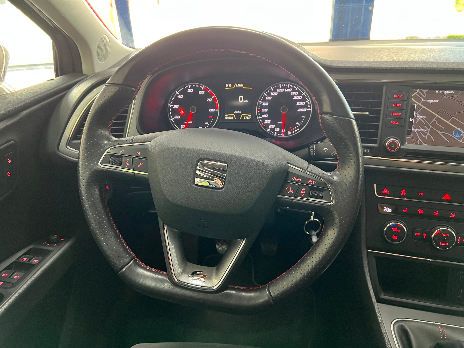 SEAT Leon 1.4 TSI FR Line-image-9