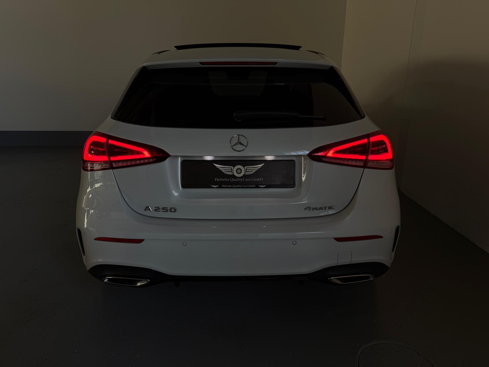 MERCEDES-BENZ A 250 4Matic AMG Line 4Matic 7G-DCT-image-11