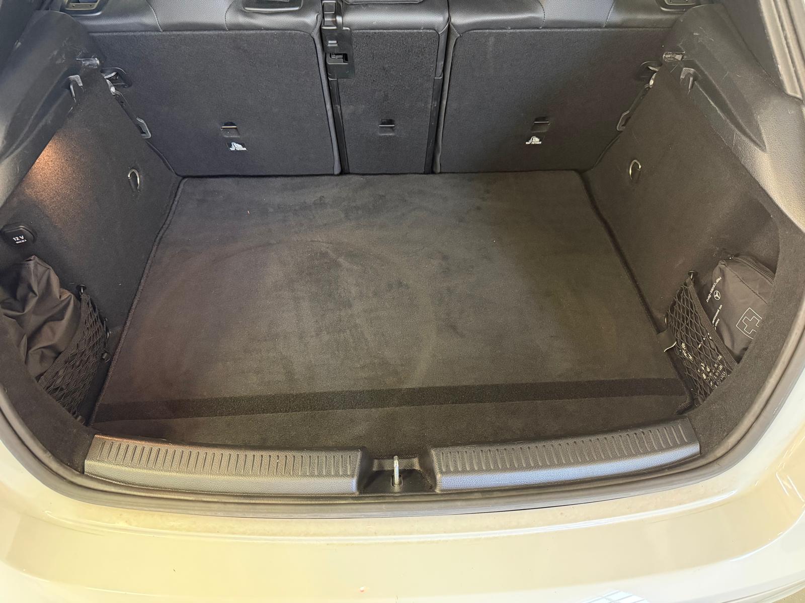 MERCEDES-BENZ A 250 4Matic AMG Line 4Matic 7G-DCT-image-12