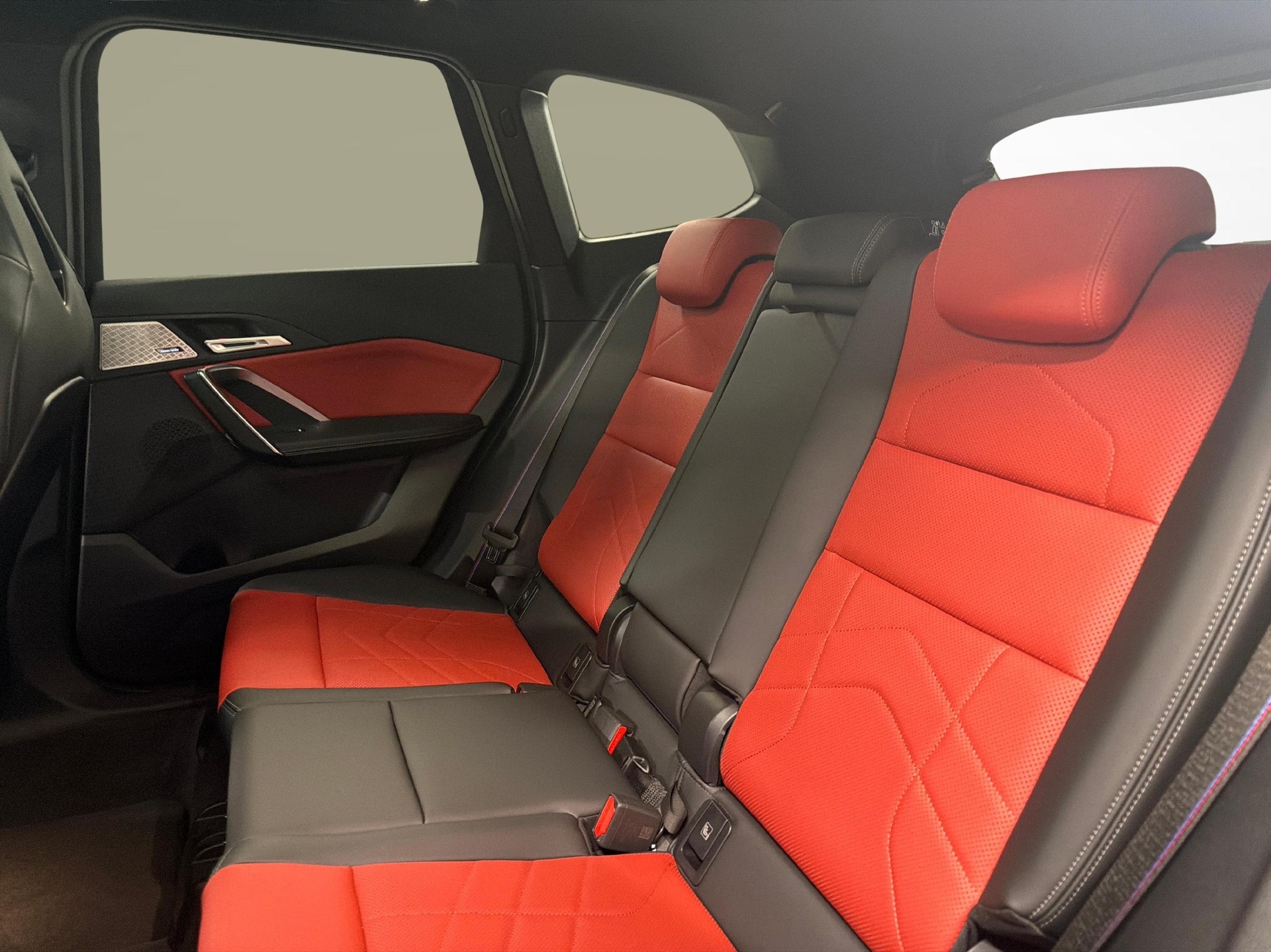 BMW X1 M35i-image-18