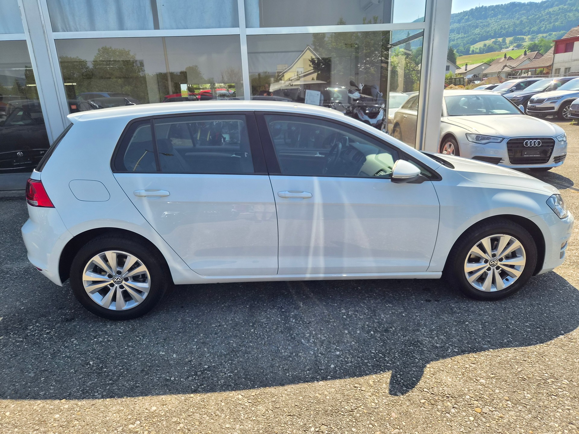 VW Golf 2.0 TDI Comfortline 4Motion-image-6