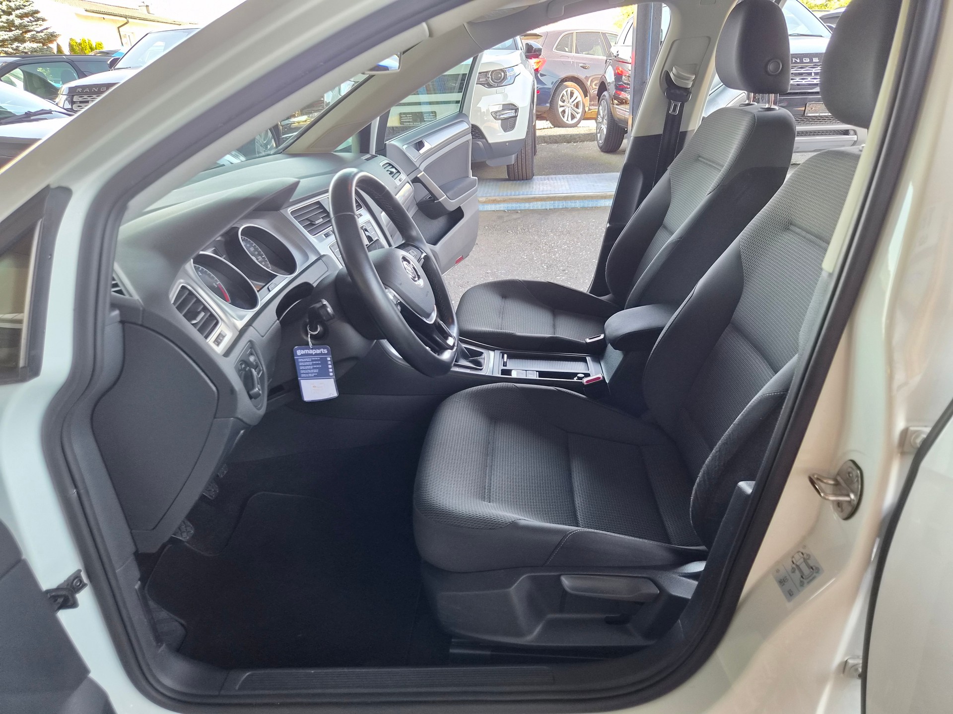 VW Golf 2.0 TDI Comfortline 4Motion-image-7