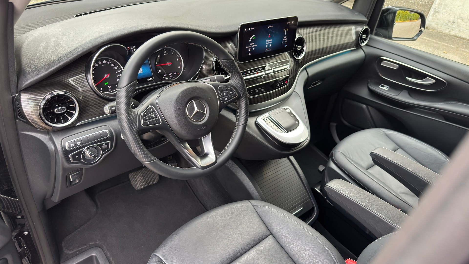 MERCEDES-BENZ V 250 d lang Avantgarde 4Matic G-Tronic-image-3