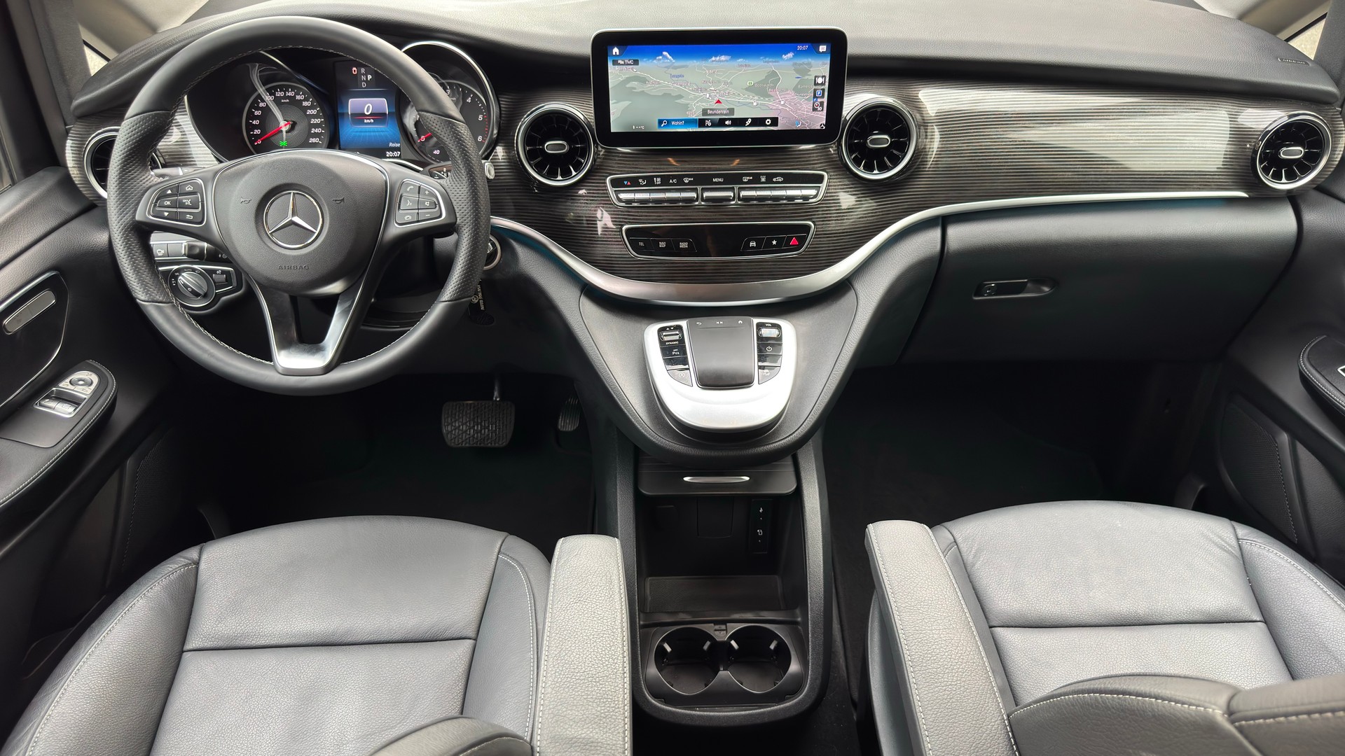 MERCEDES-BENZ V 250 d lang Avantgarde 4Matic G-Tronic-image-4