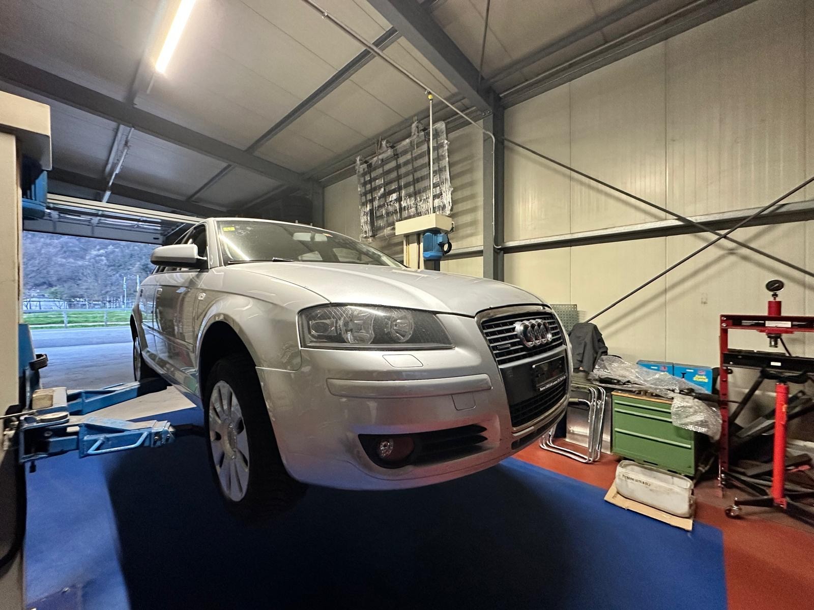 AUDI A3 Sportback 2.0 Turbo FSI Ambition quattro-image-0