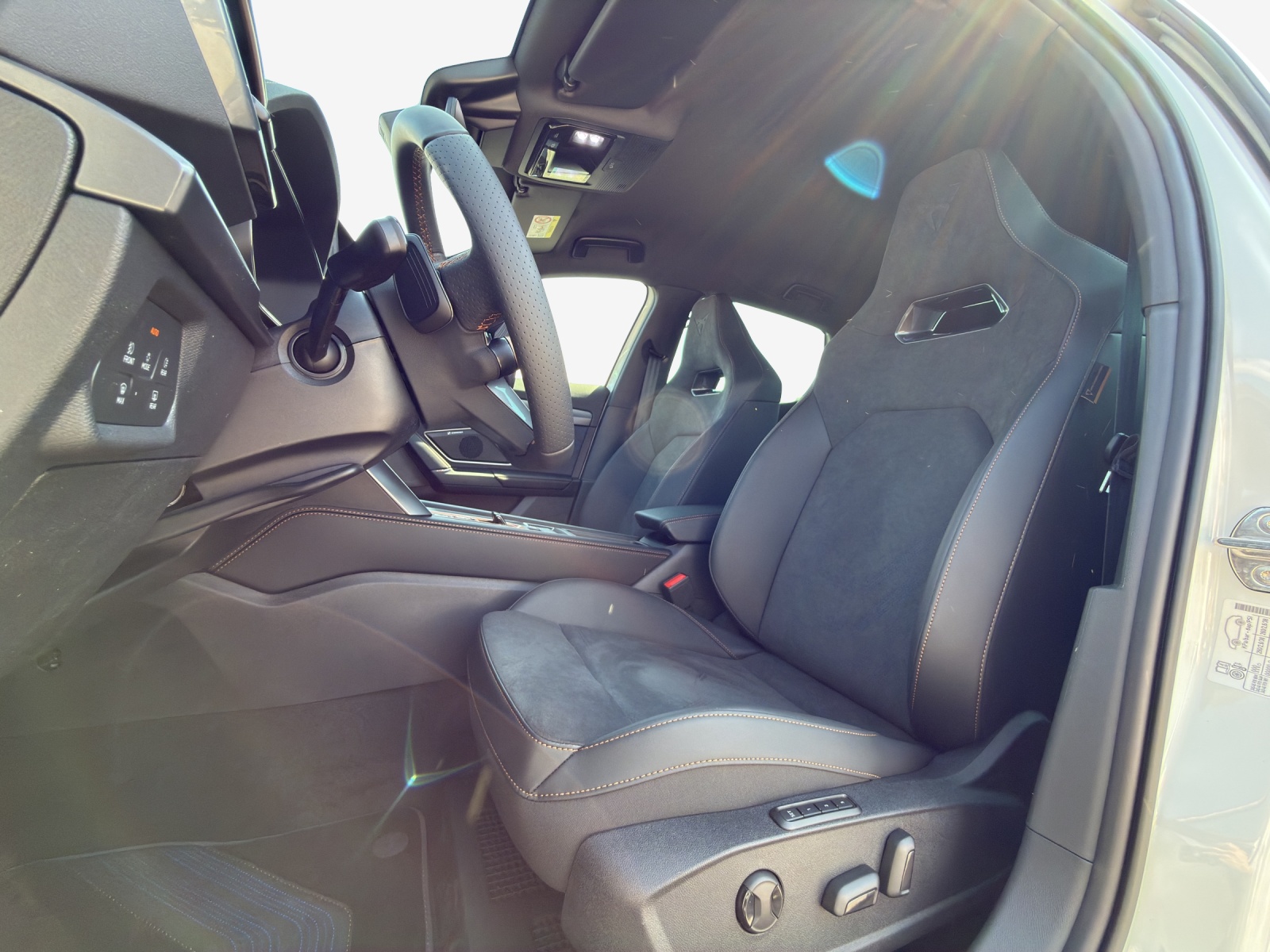 CUPRA Formentor 1.5 e-HYBRID pHEV Black Symphony DSG-image-13