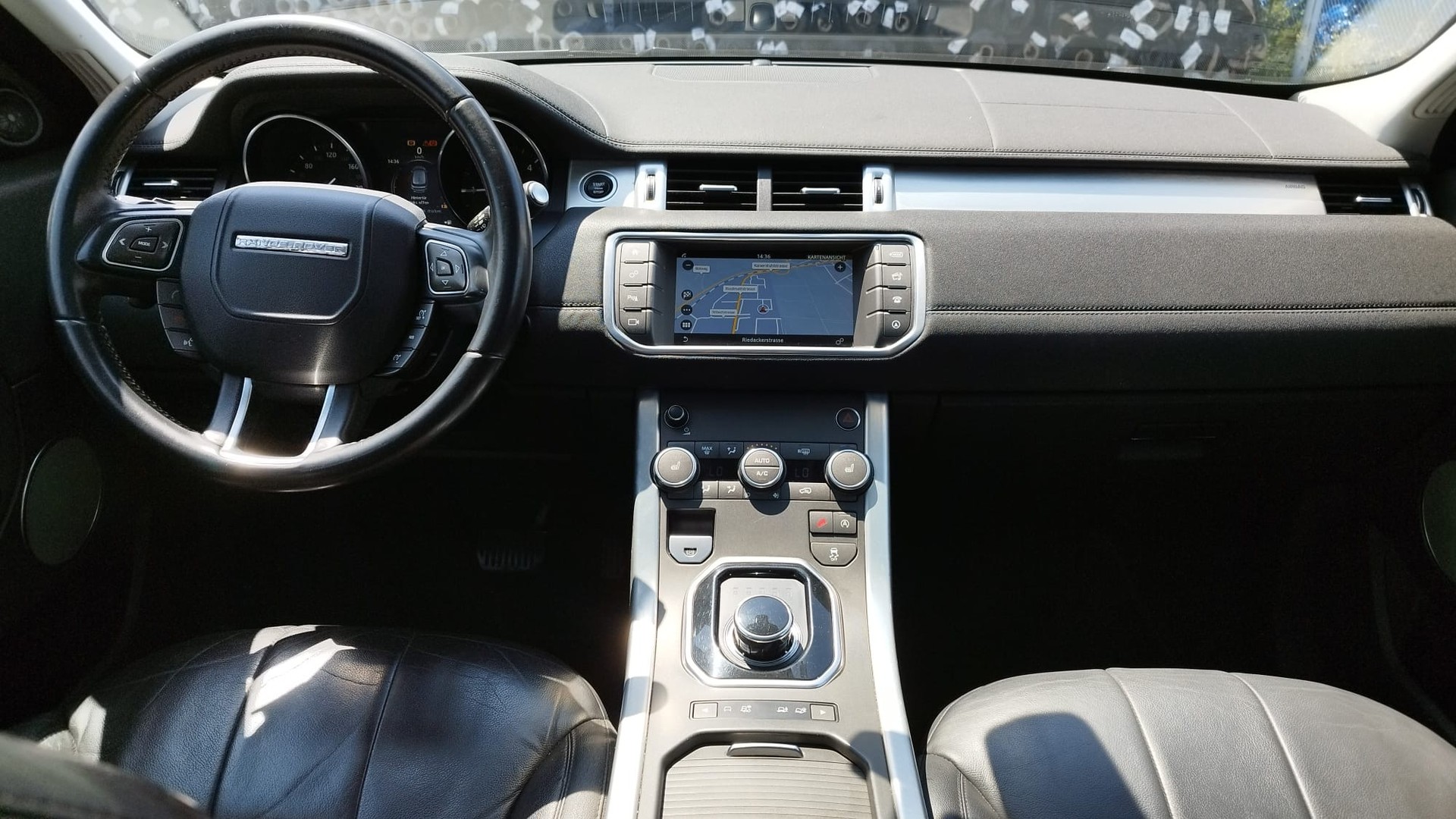 LAND ROVER Range Rover Evoque 2.0 TD4 HSE AT9-image-10