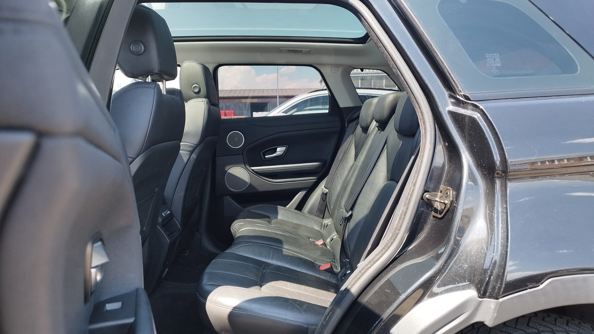LAND ROVER Range Rover Evoque 2.0 TD4 HSE AT9-image-9