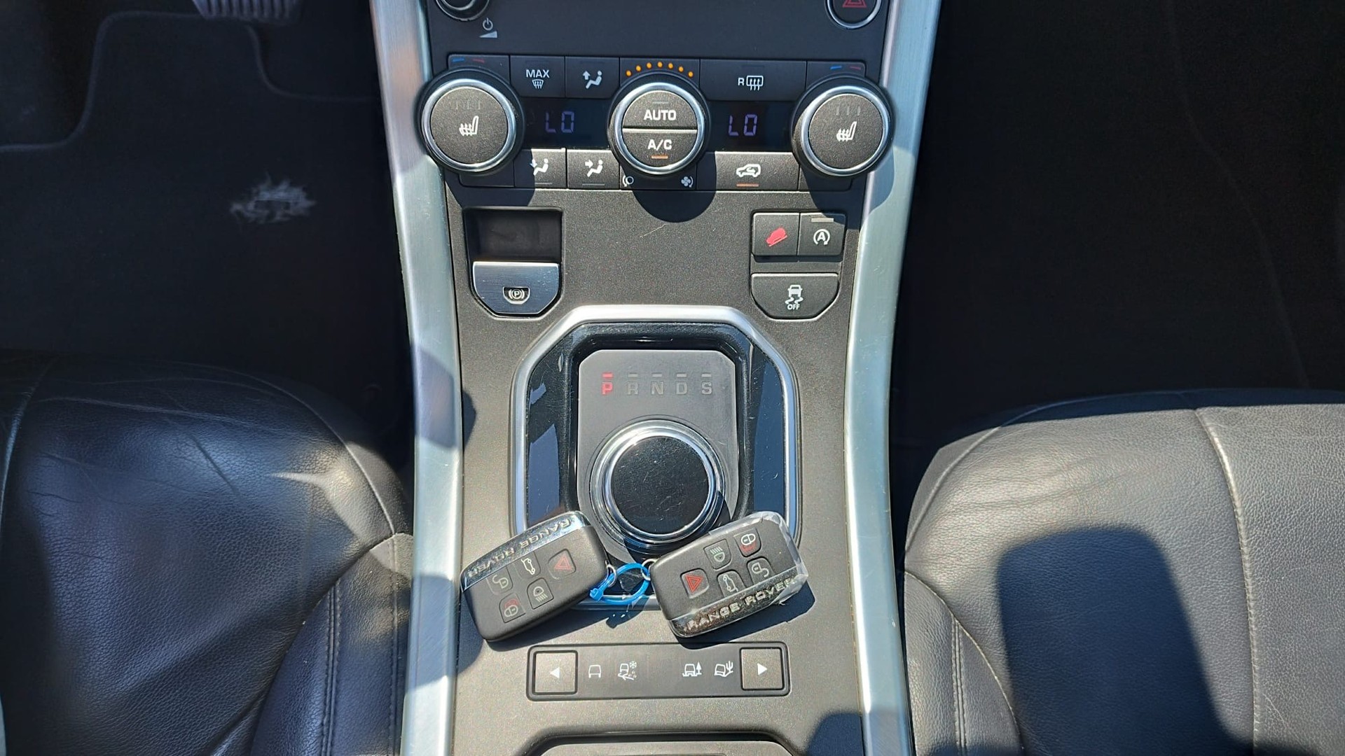 LAND ROVER Range Rover Evoque 2.0 TD4 HSE AT9-image-8