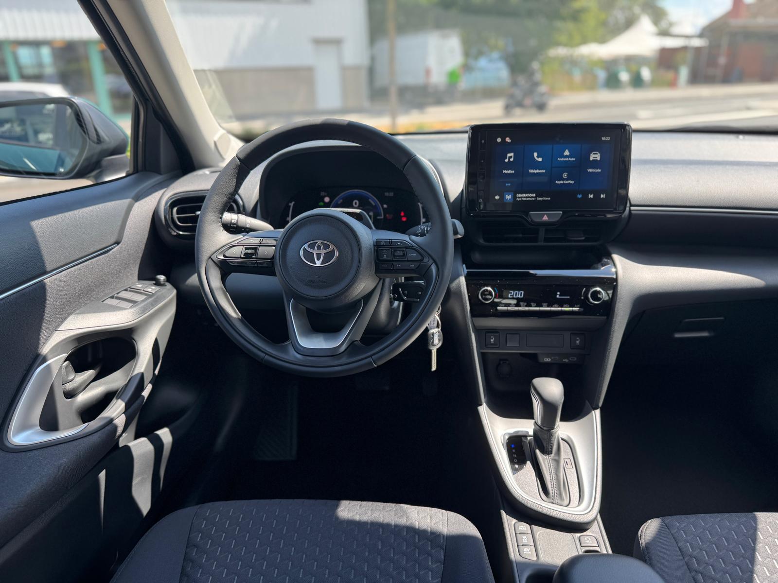 TOYOTA Yaris Cross 1.5 Comfort e-CVT-image-6