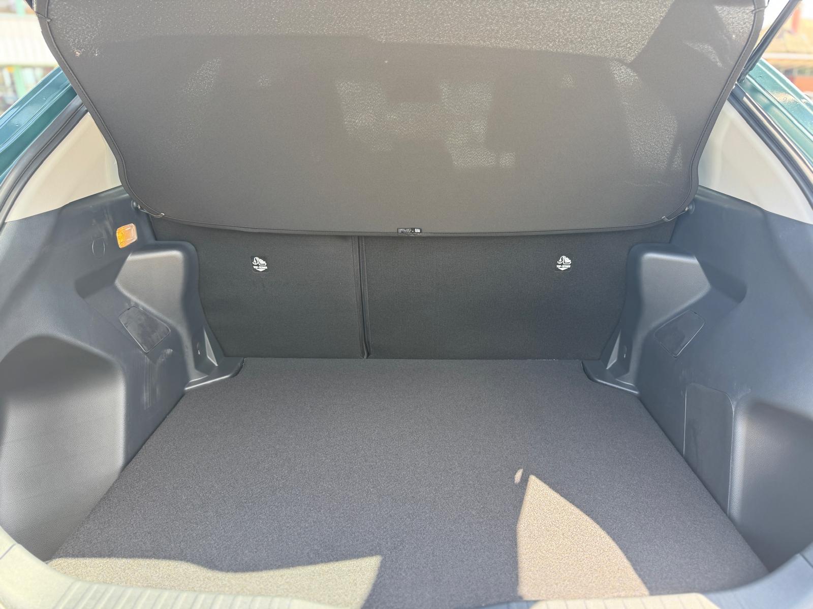 TOYOTA Yaris Cross 1.5 Comfort e-CVT-image-13