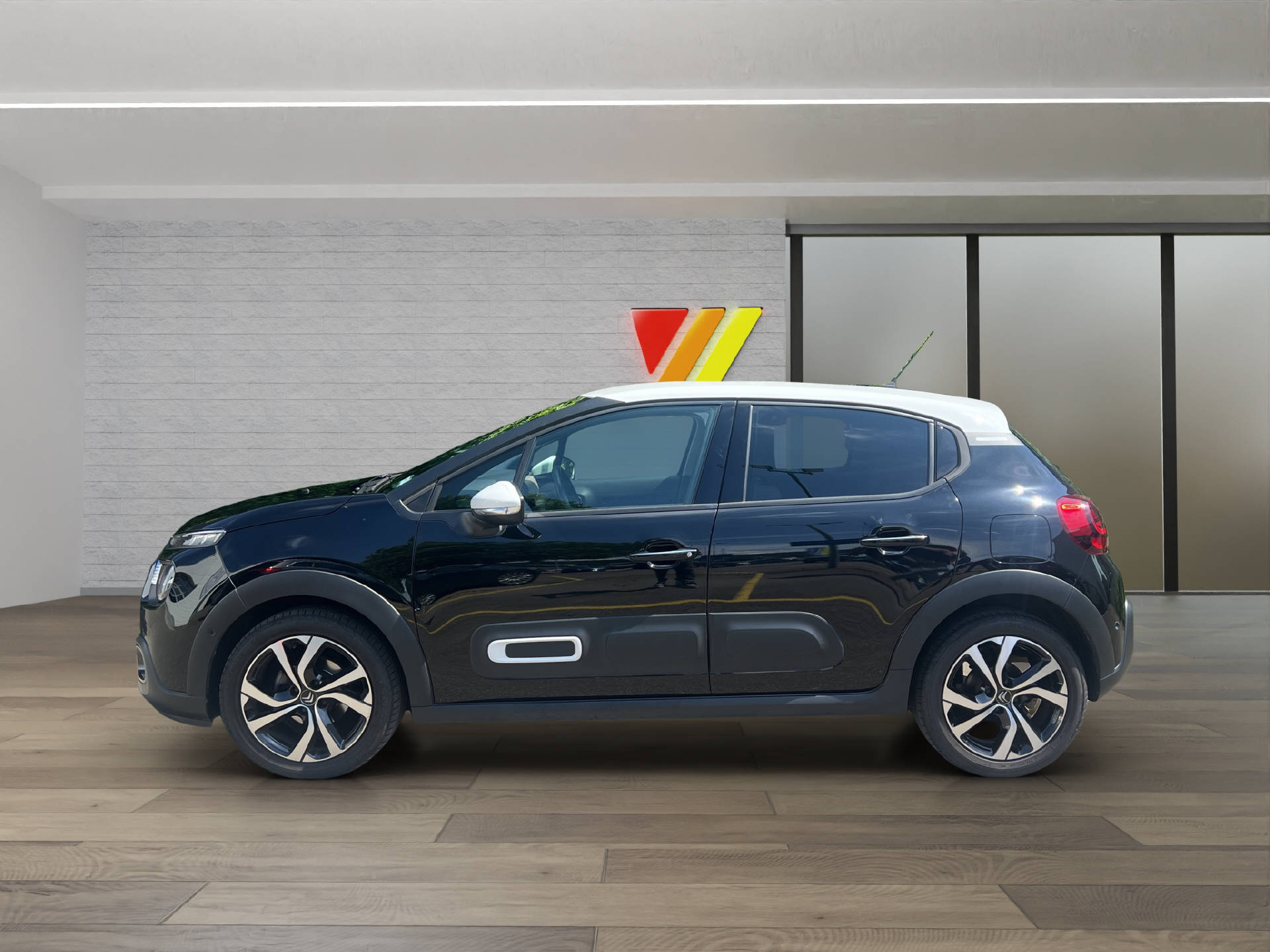 CITROEN C3 1.2 PureTech Shine-image-4