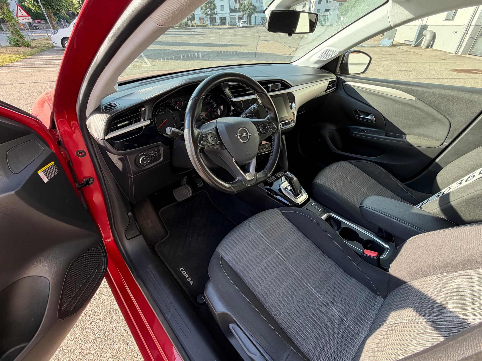 OPEL Corsa 1.2 TP Elegance-image-9
