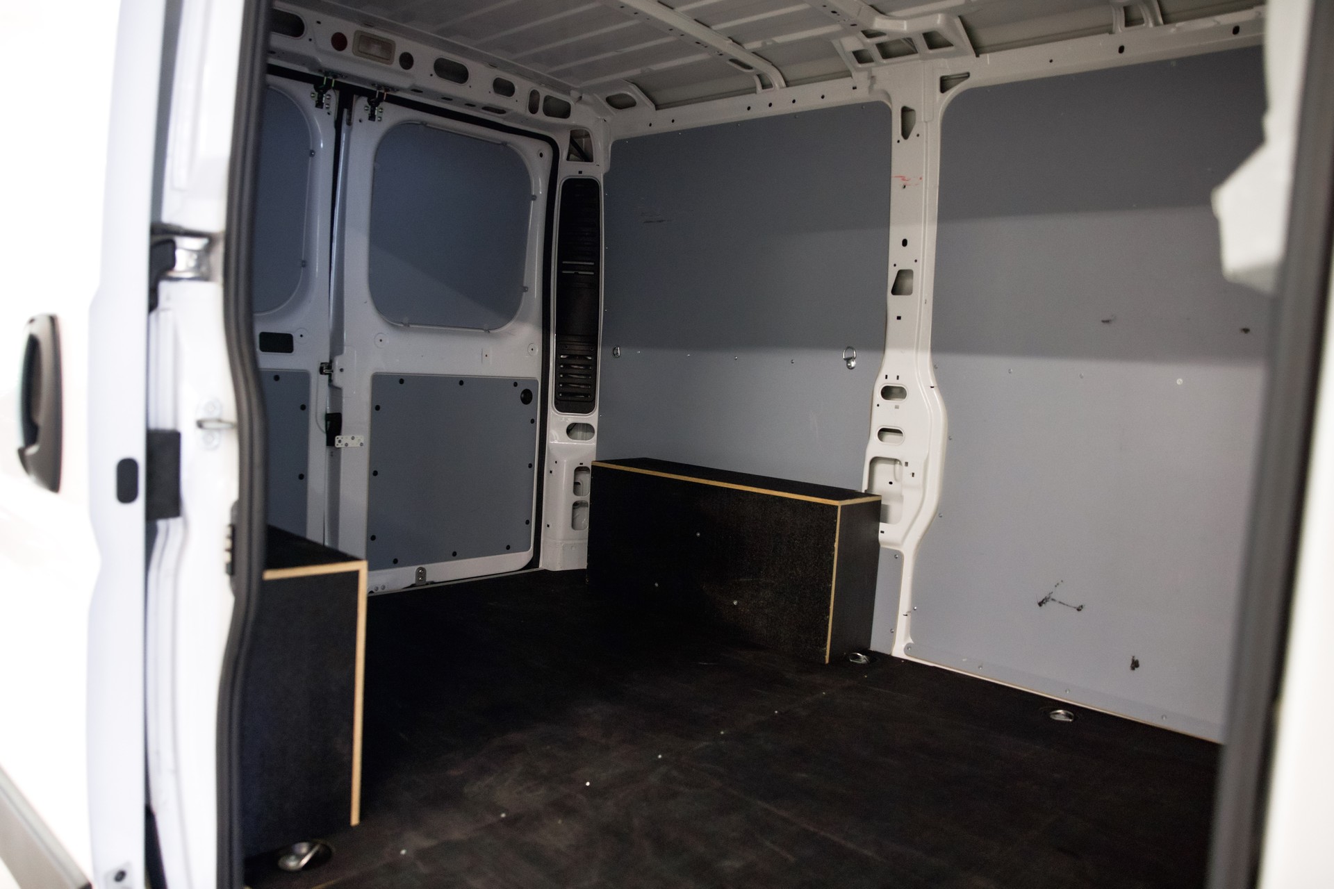 PEUGEOT Boxer 330 L1H1 2.2 BlueHDi 120 S/S-image-13