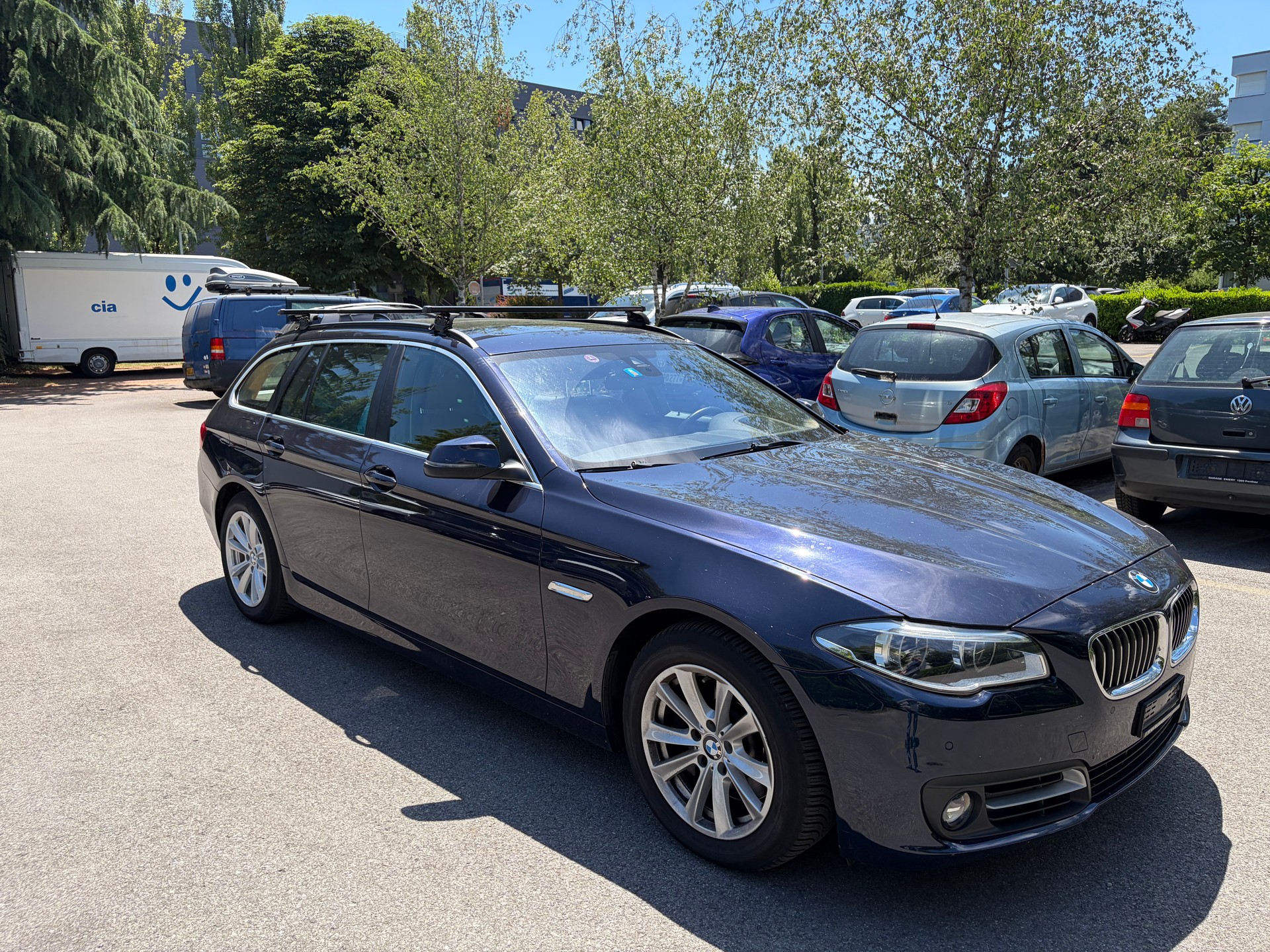 BMW 528i Touring xDrive Luxury Line Steptronic-image-6
