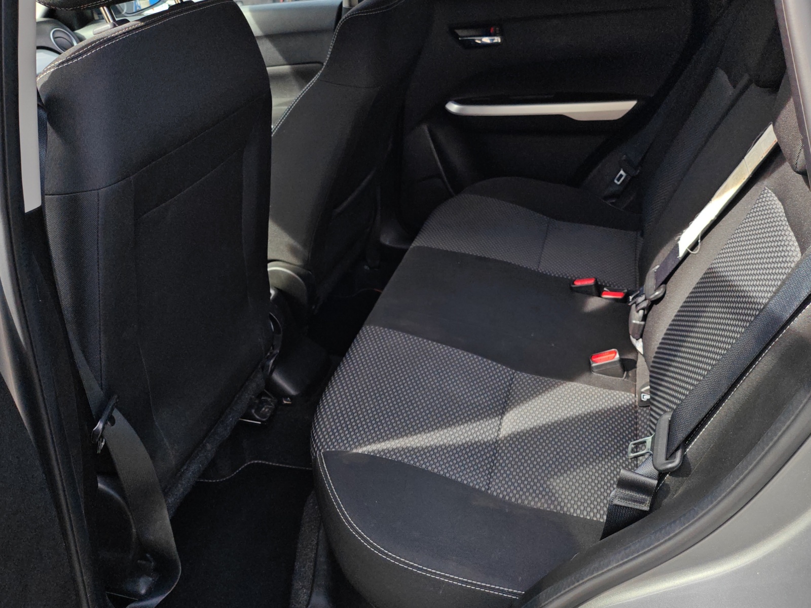 SUZUKI Vitara 1.6 Compact Top Automatic [Expertise du jour + Garantie 12 mois + Service & Immat. Offerts]-image-10