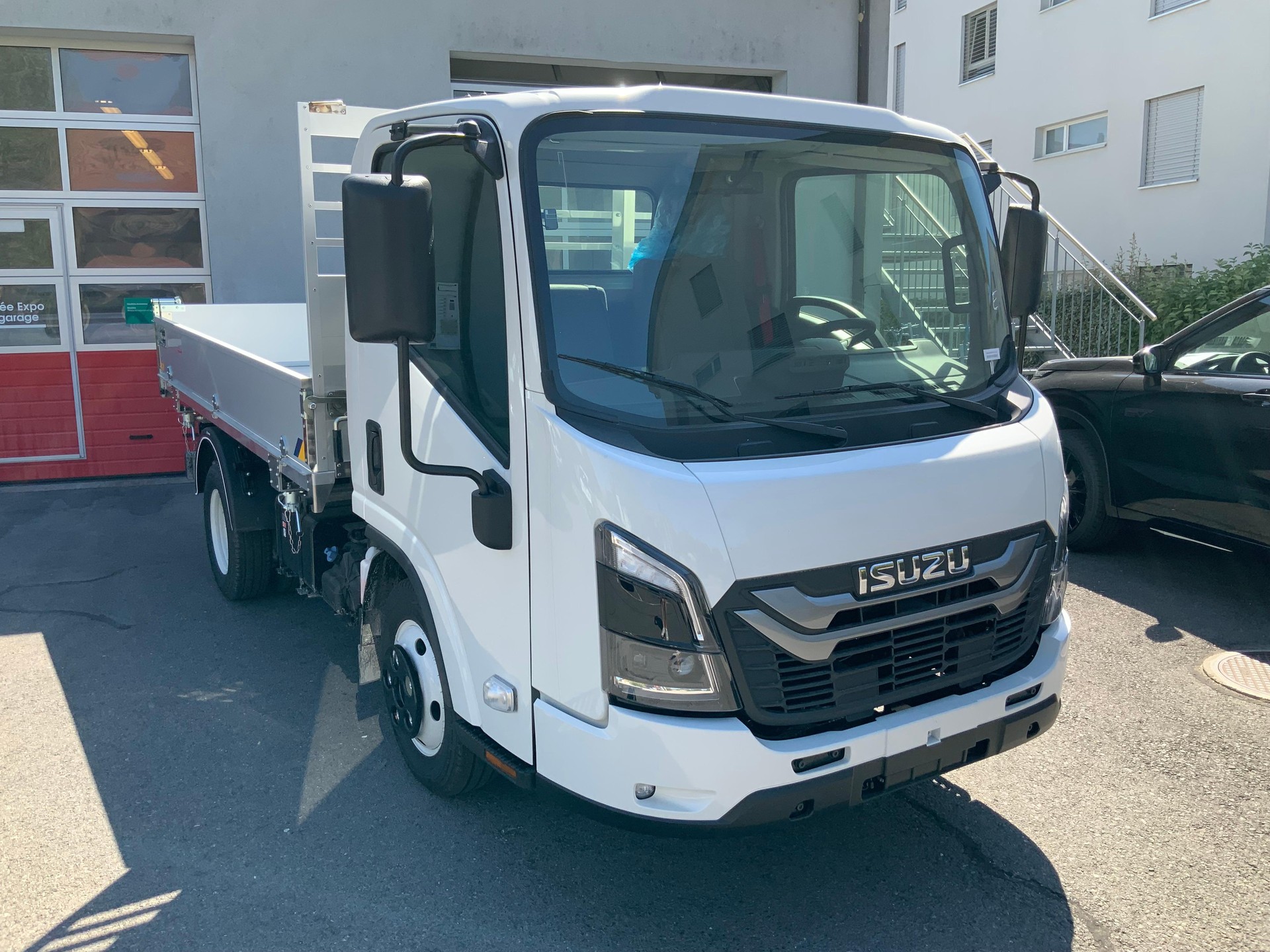 ISUZU M27 Kab.-Ch. E DR 3.0 Ddi-image-1