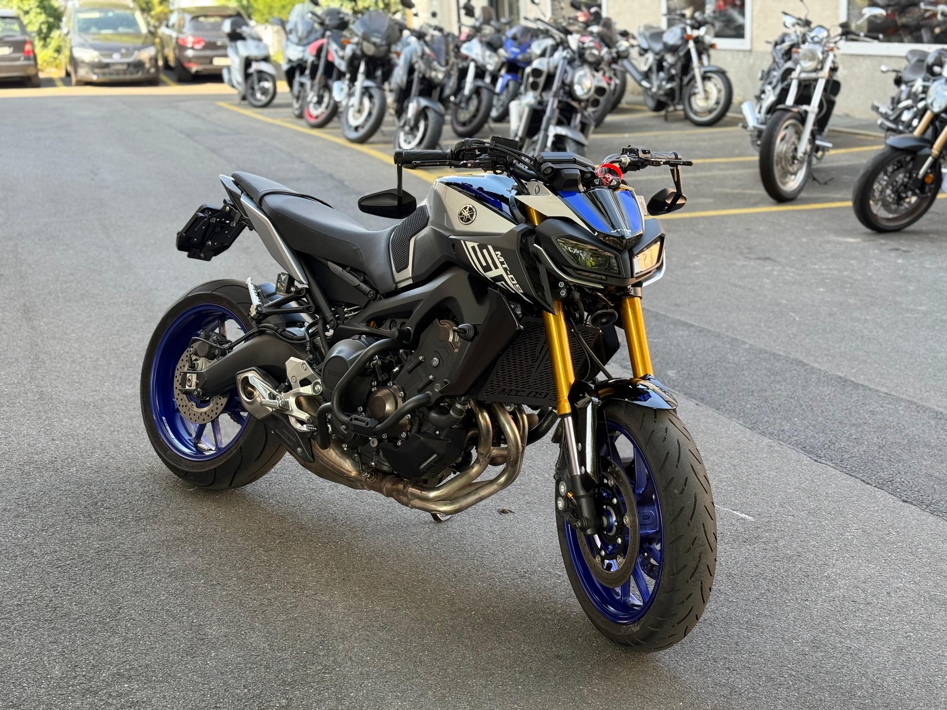 YAMAHA MT-09 SP ABS-showroom-element-1