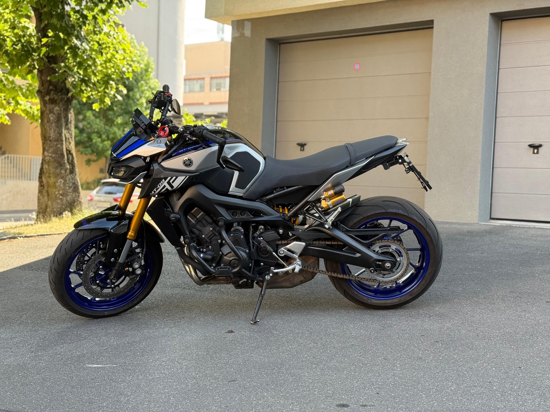 YAMAHA MT-09 SP ABS-showroom-element-2