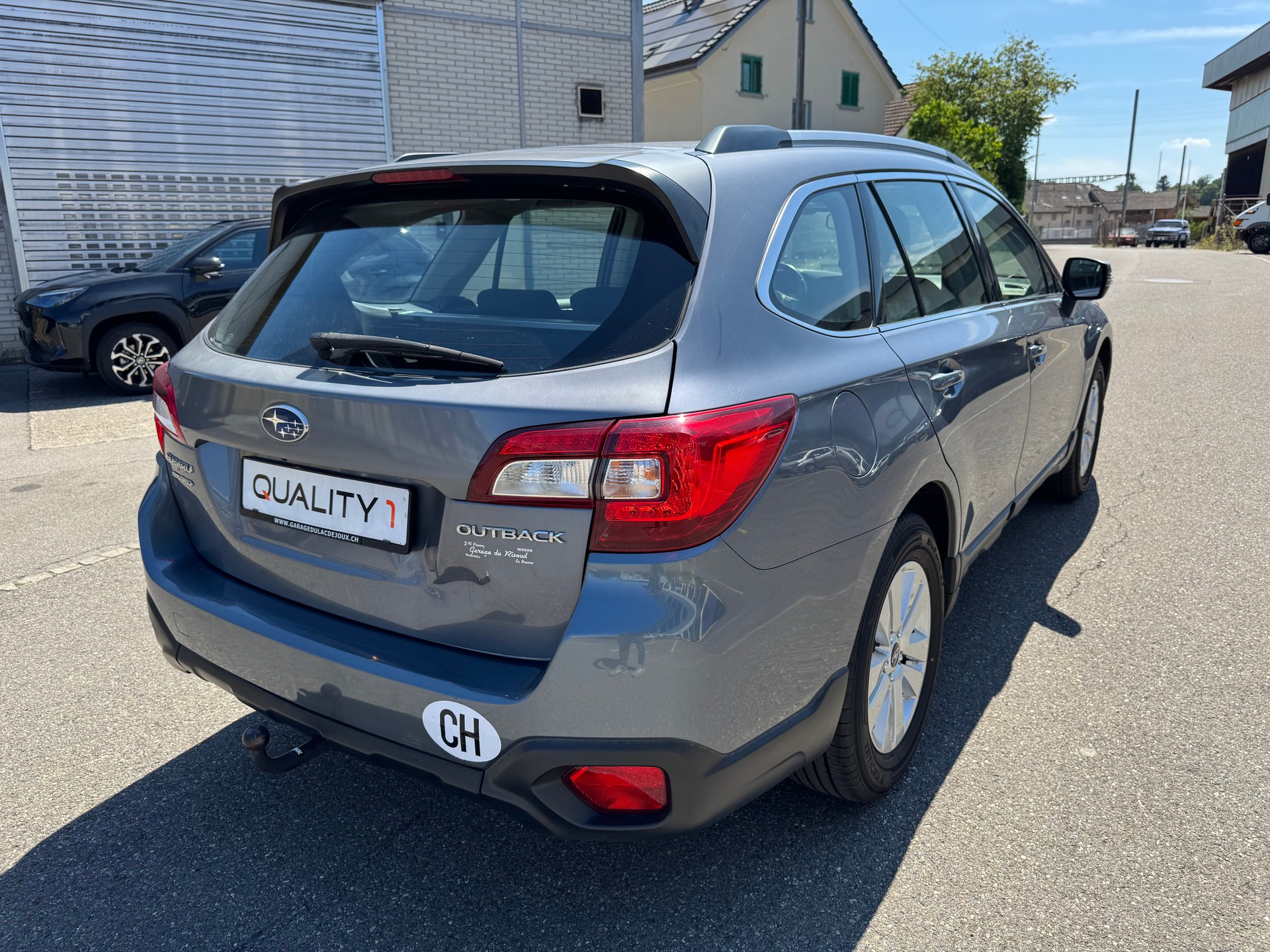 SUBARU Outback 2.5i Swiss AWD Lineartronic-image-4