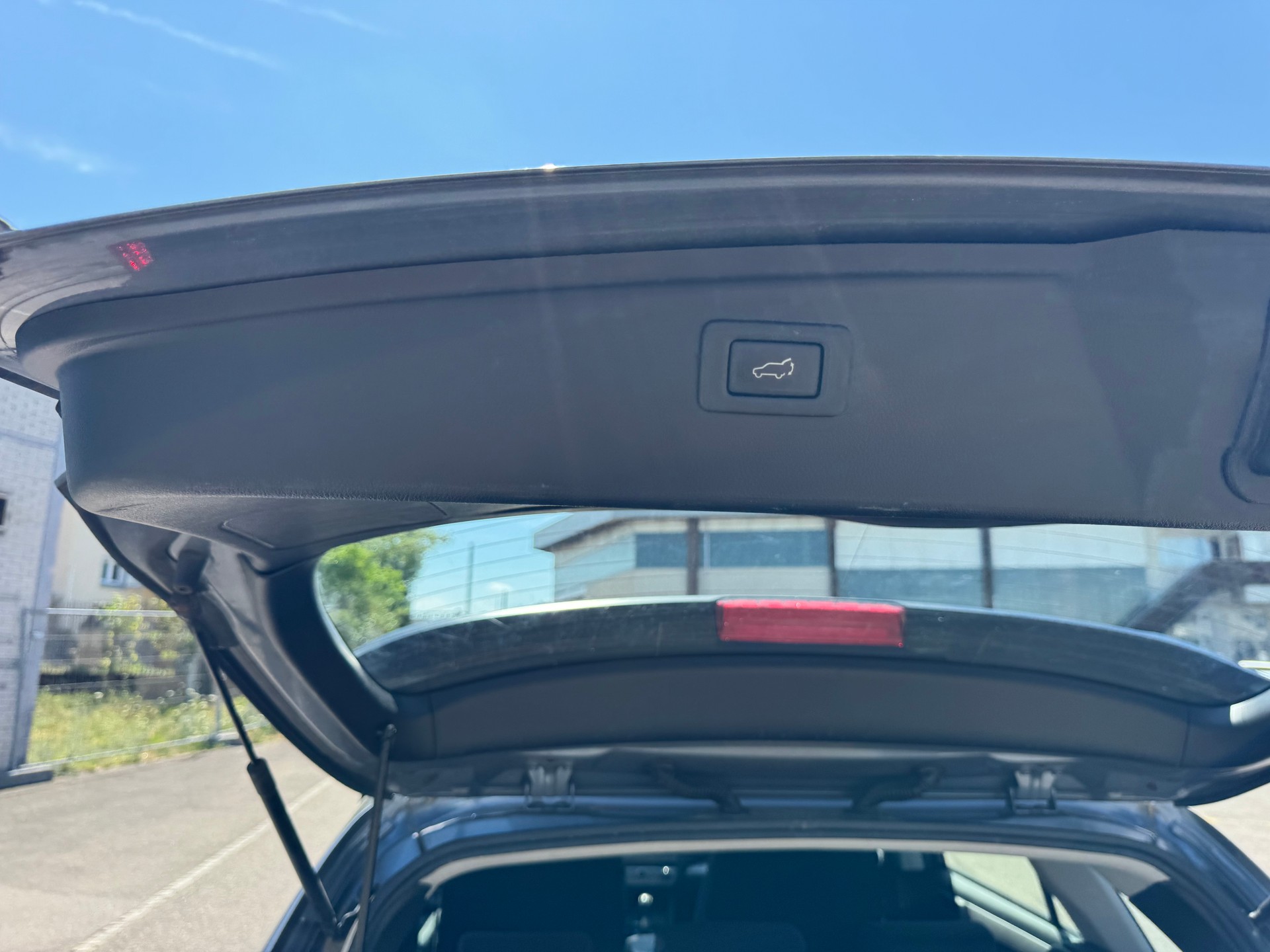 SUBARU Outback 2.5i Swiss AWD Lineartronic-image-14