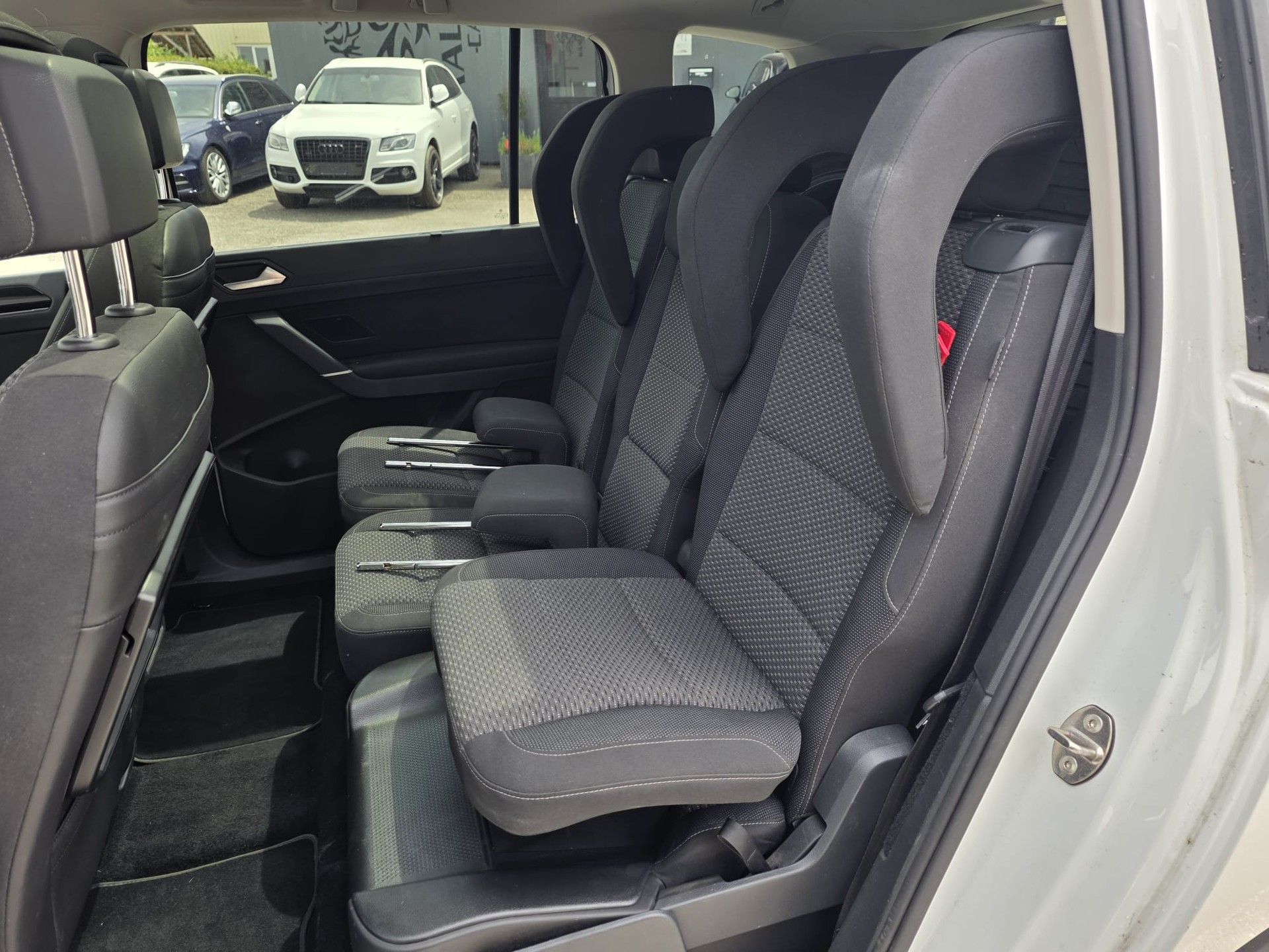 VW Touran 1.2 TSI BlueMotion Technology Comfortline-image-4