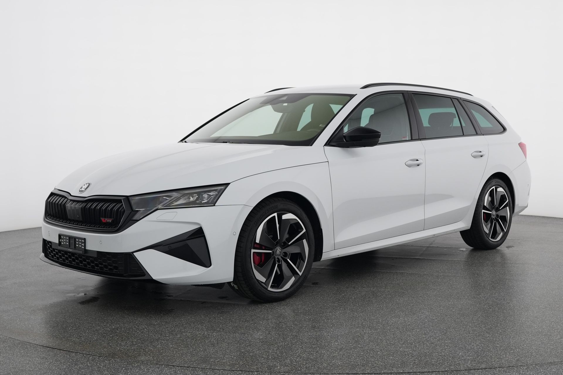 SKODA Octavia Combi 2.0 TSI DSG RS-image-1