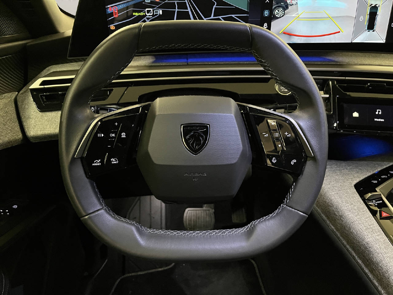PEUGEOT 3008 e-Allure-image-6