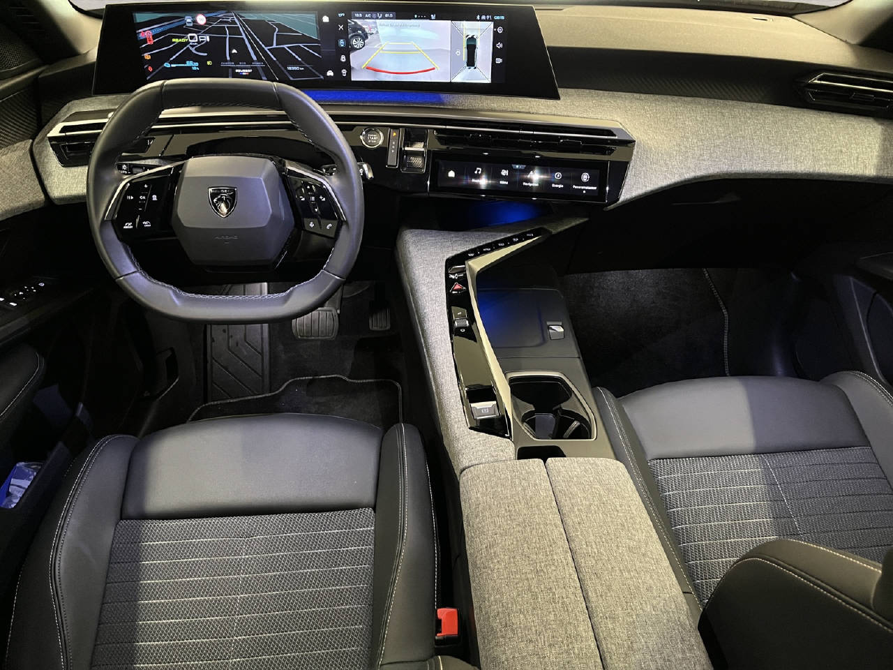 PEUGEOT 3008 e-Allure-image-5