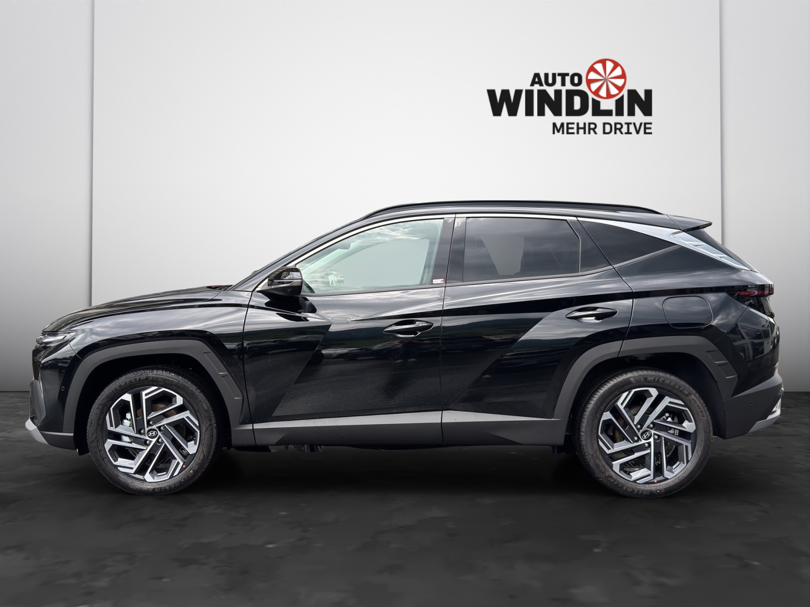 HYUNDAI Tucson 1.6 T-GDi HEV Vertex Swiss Edition 4WD MY27-image-3